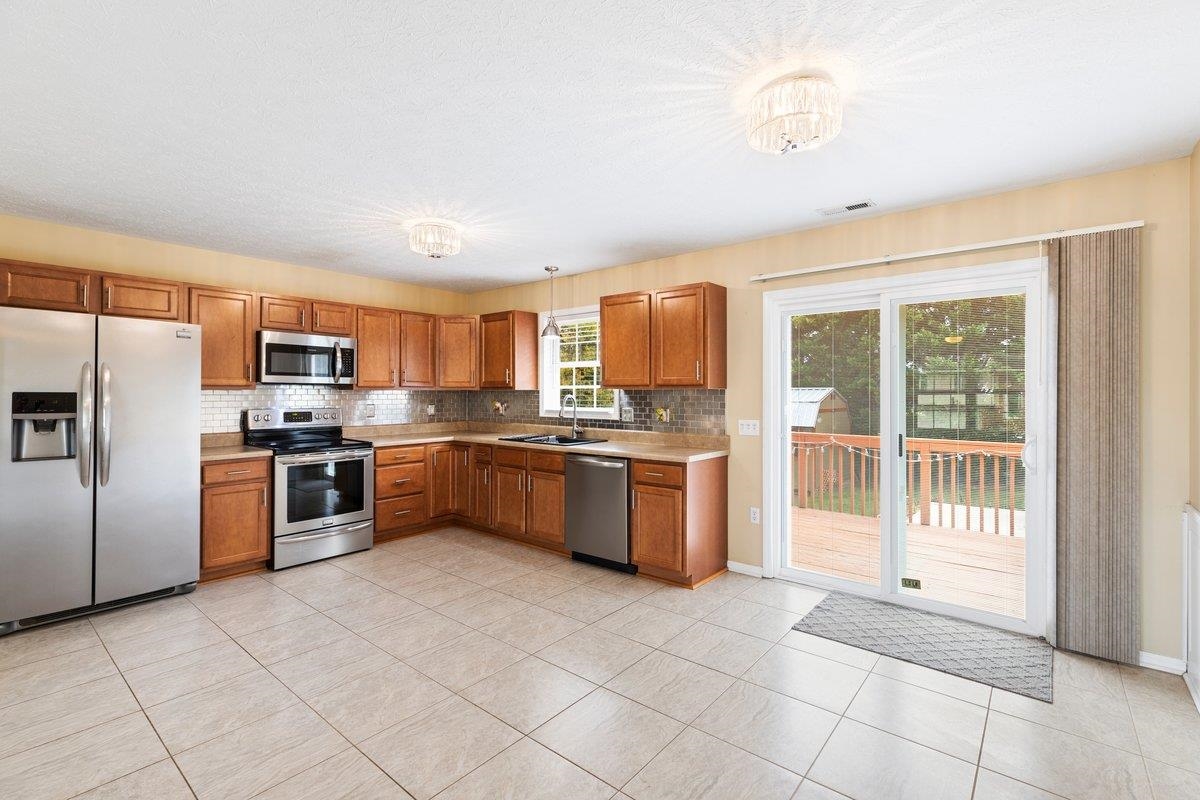 105 Ashton Court Christiansburg VA 24073