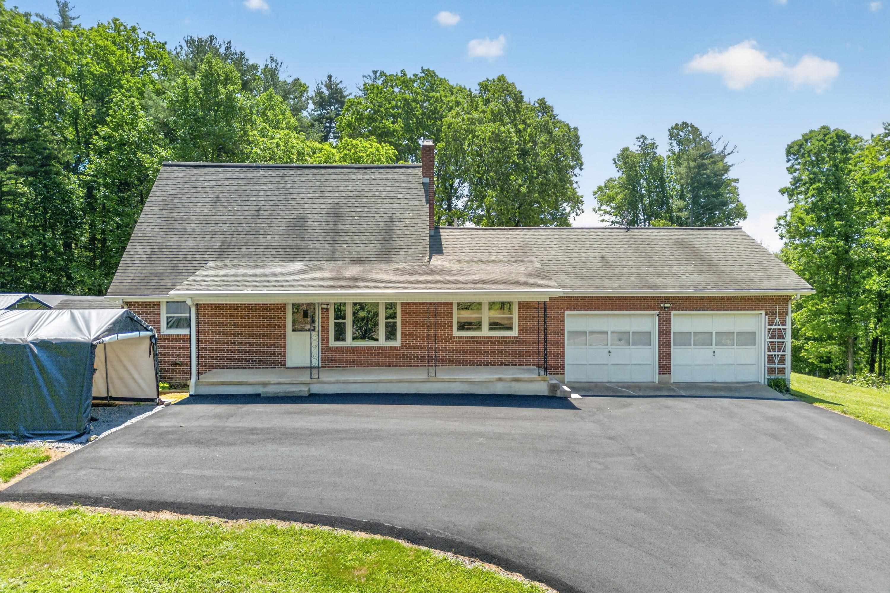 644 Daniels Run Road NE Copper Hill VA 24079