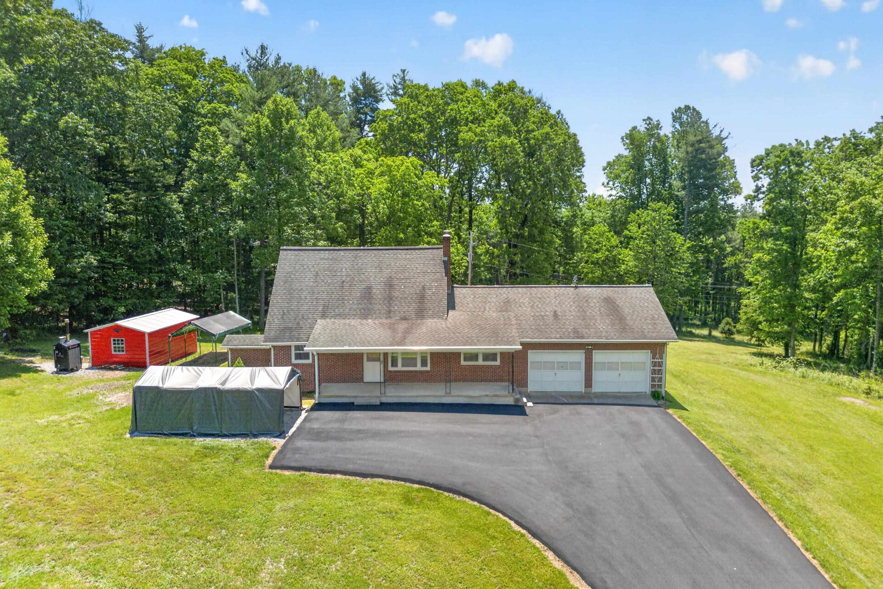644 Daniels Run Road NE Copper Hill VA 24079