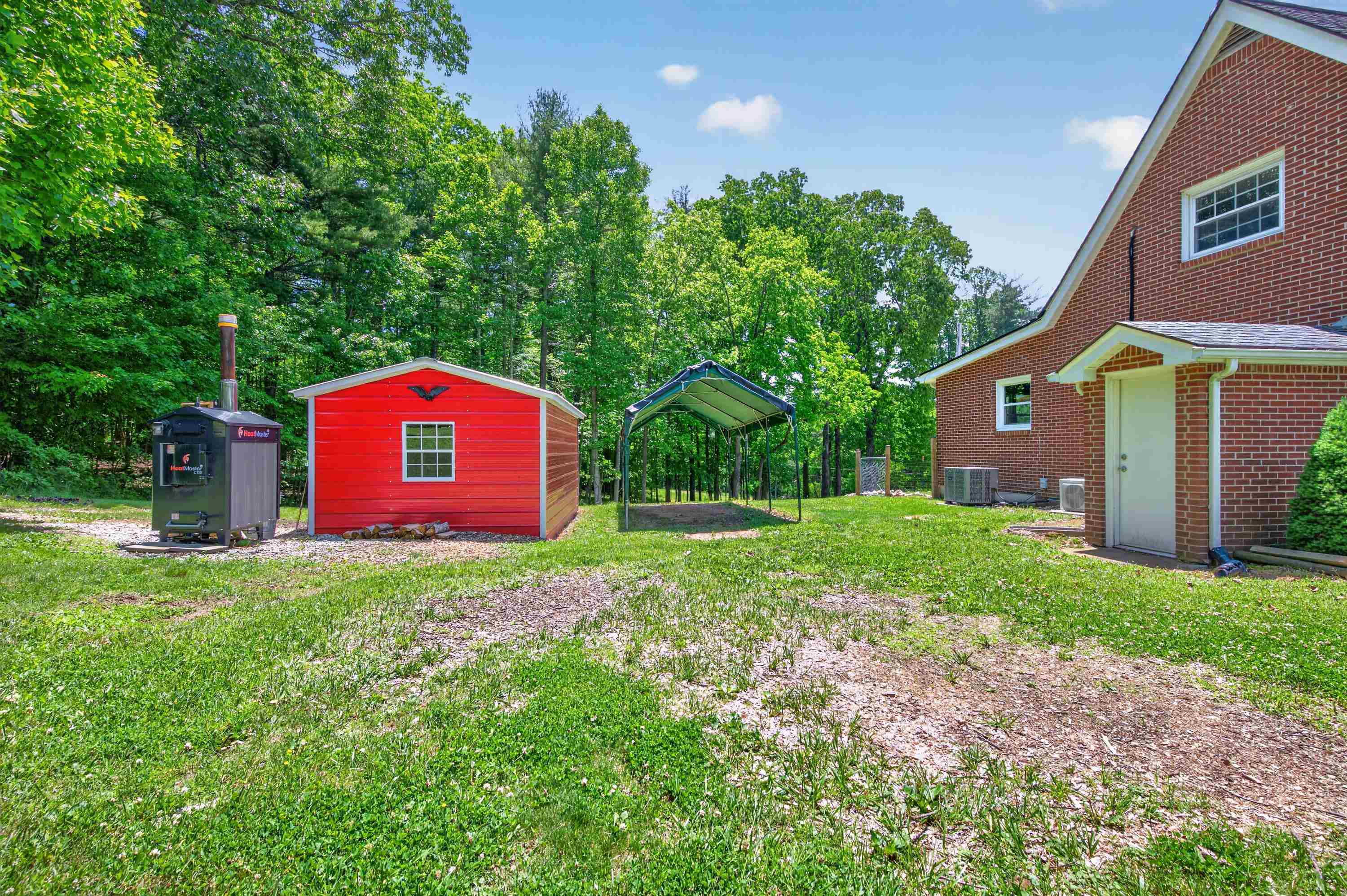 644 Daniels Run Road NE Copper Hill VA 24079