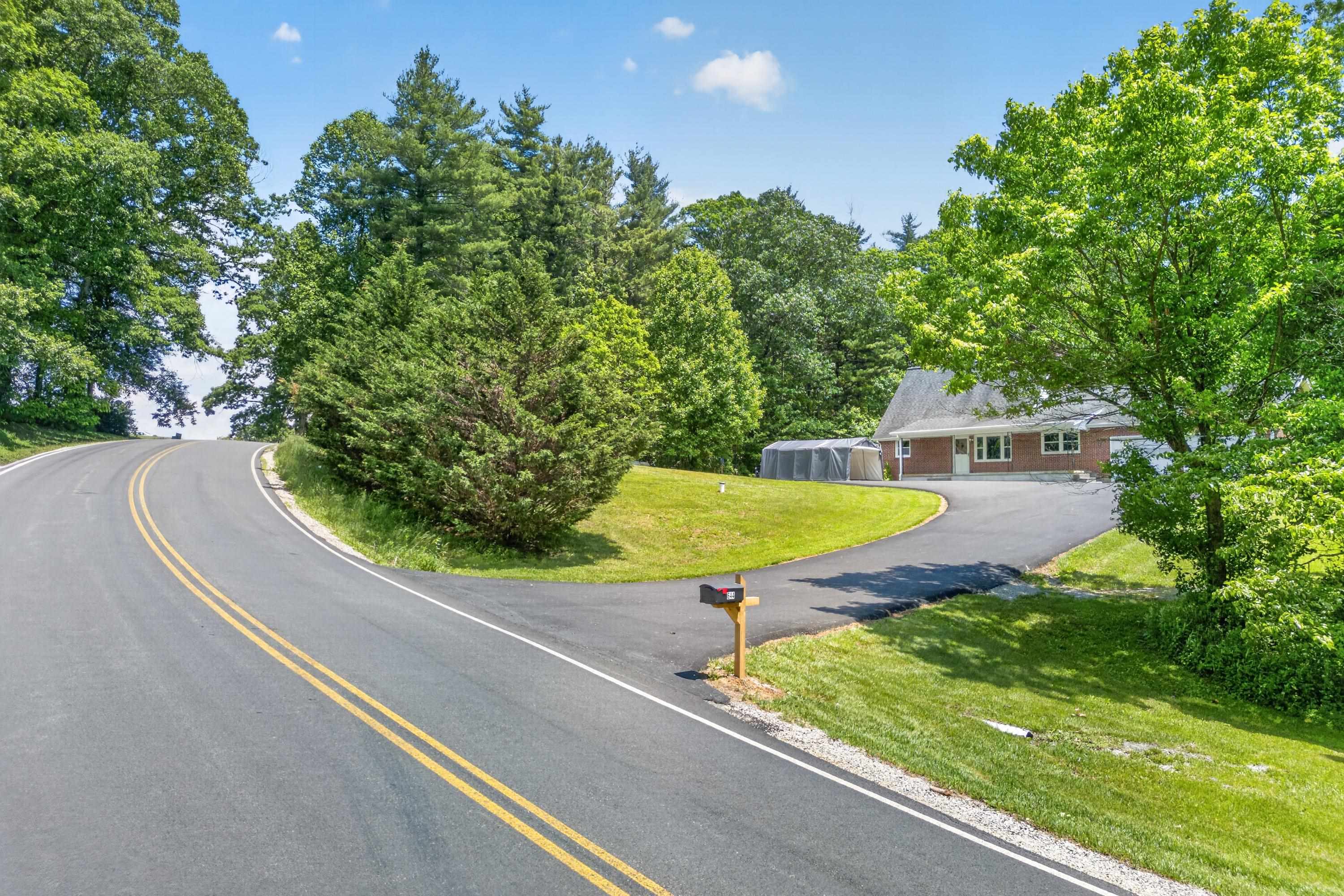 644 Daniels Run Road NE Copper Hill VA 24079