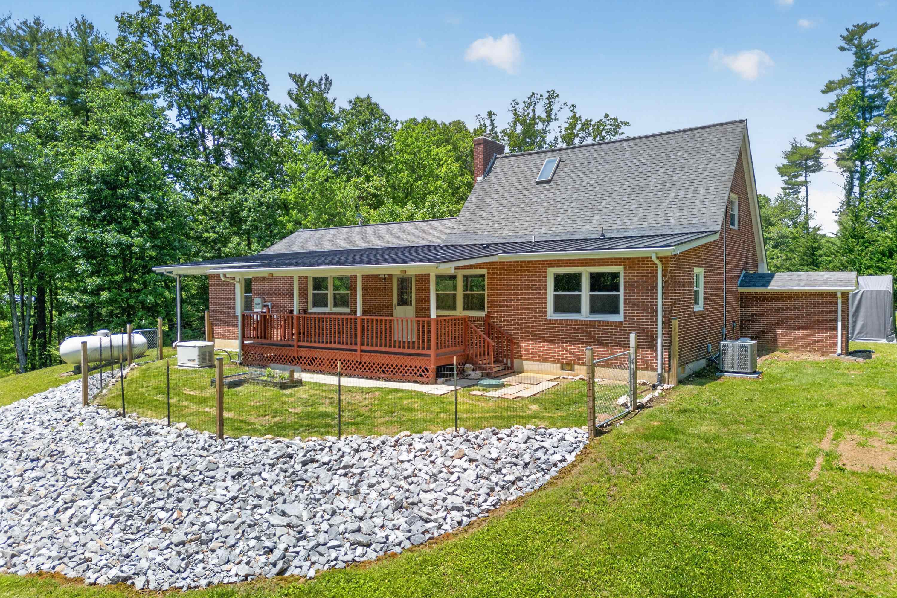 644 Daniels Run Road NE Copper Hill VA 24079