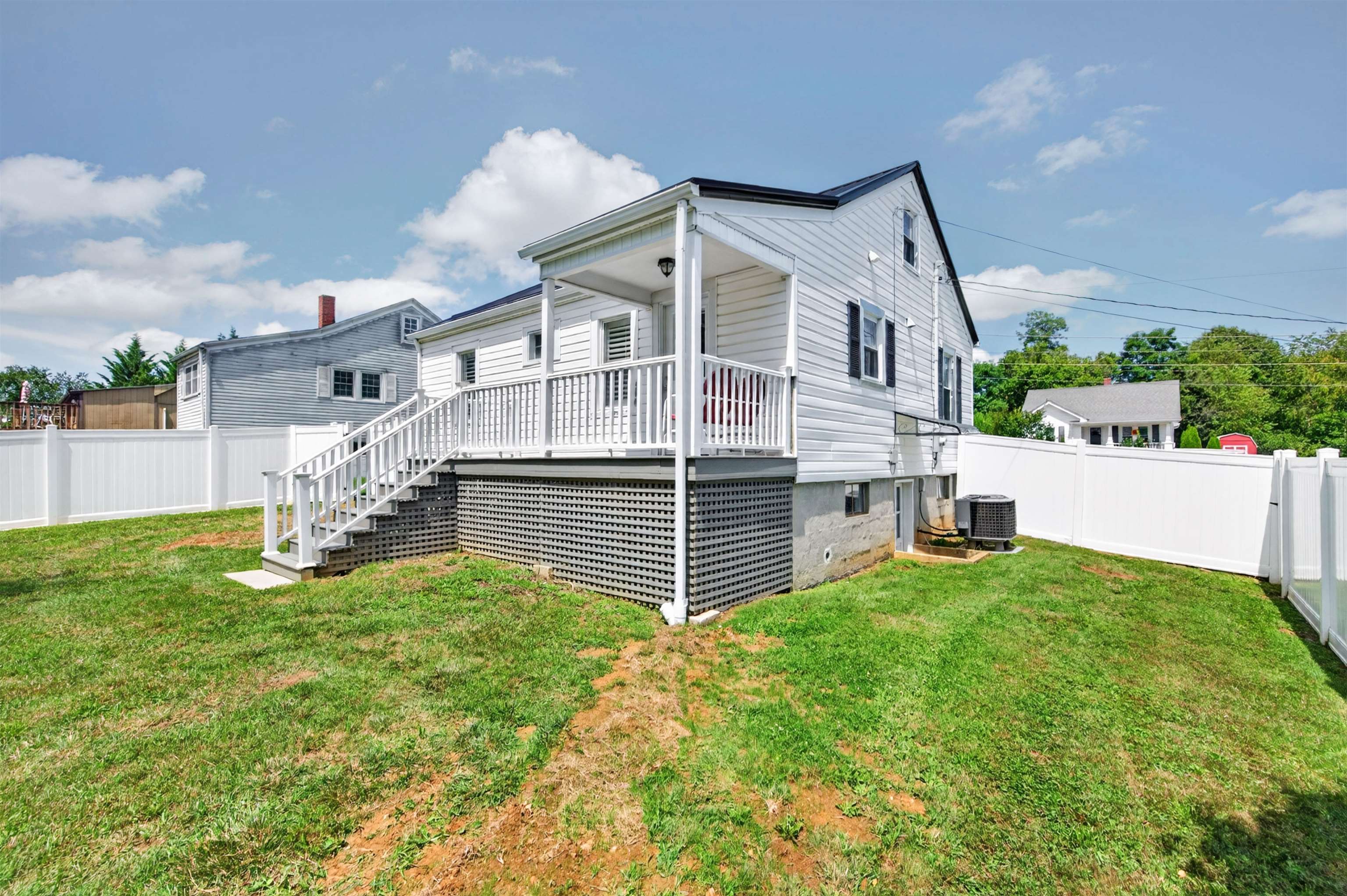 1445 W North Street Wytheville VA 24382