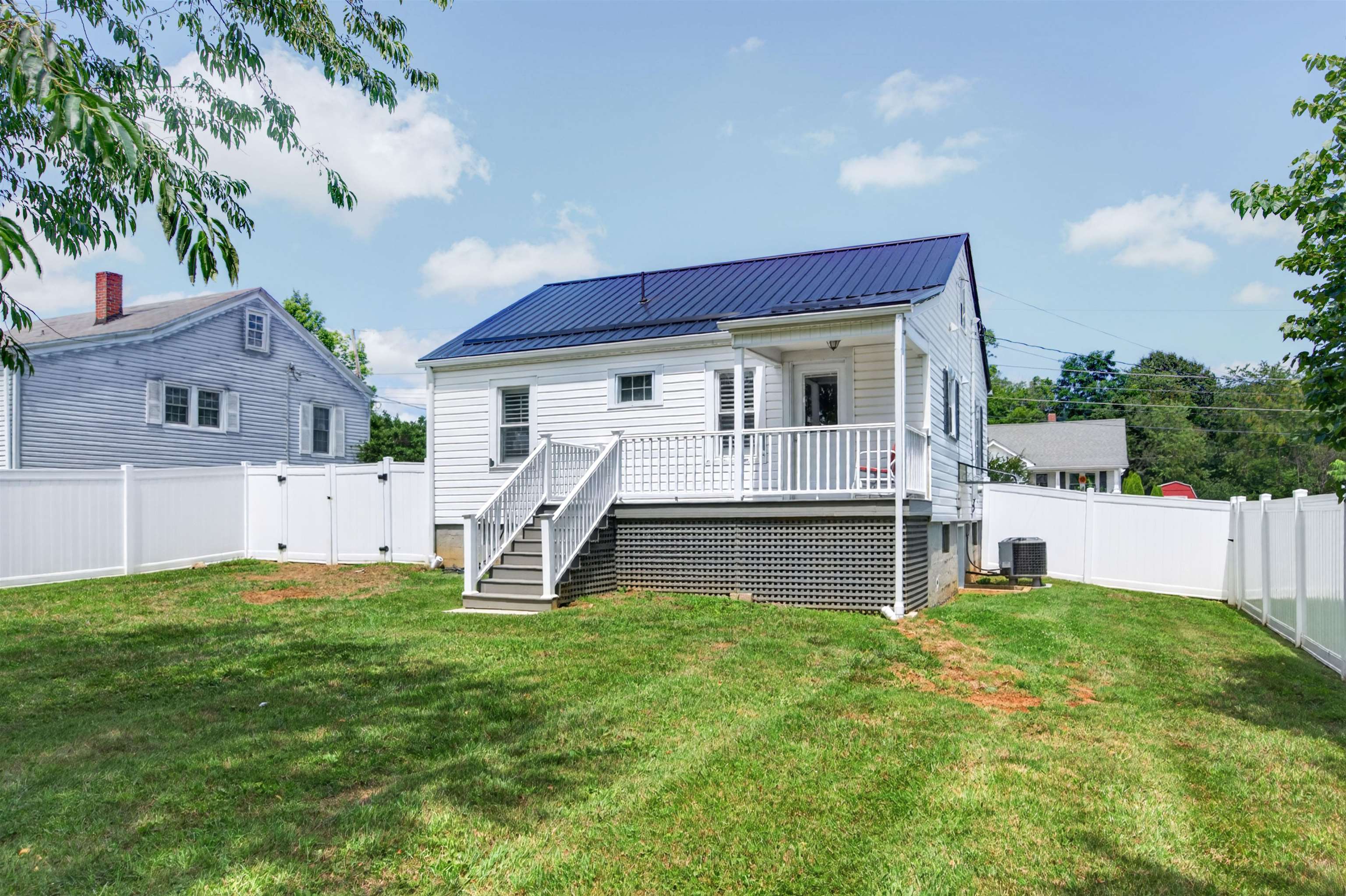 1445 W North Street Wytheville VA 24382
