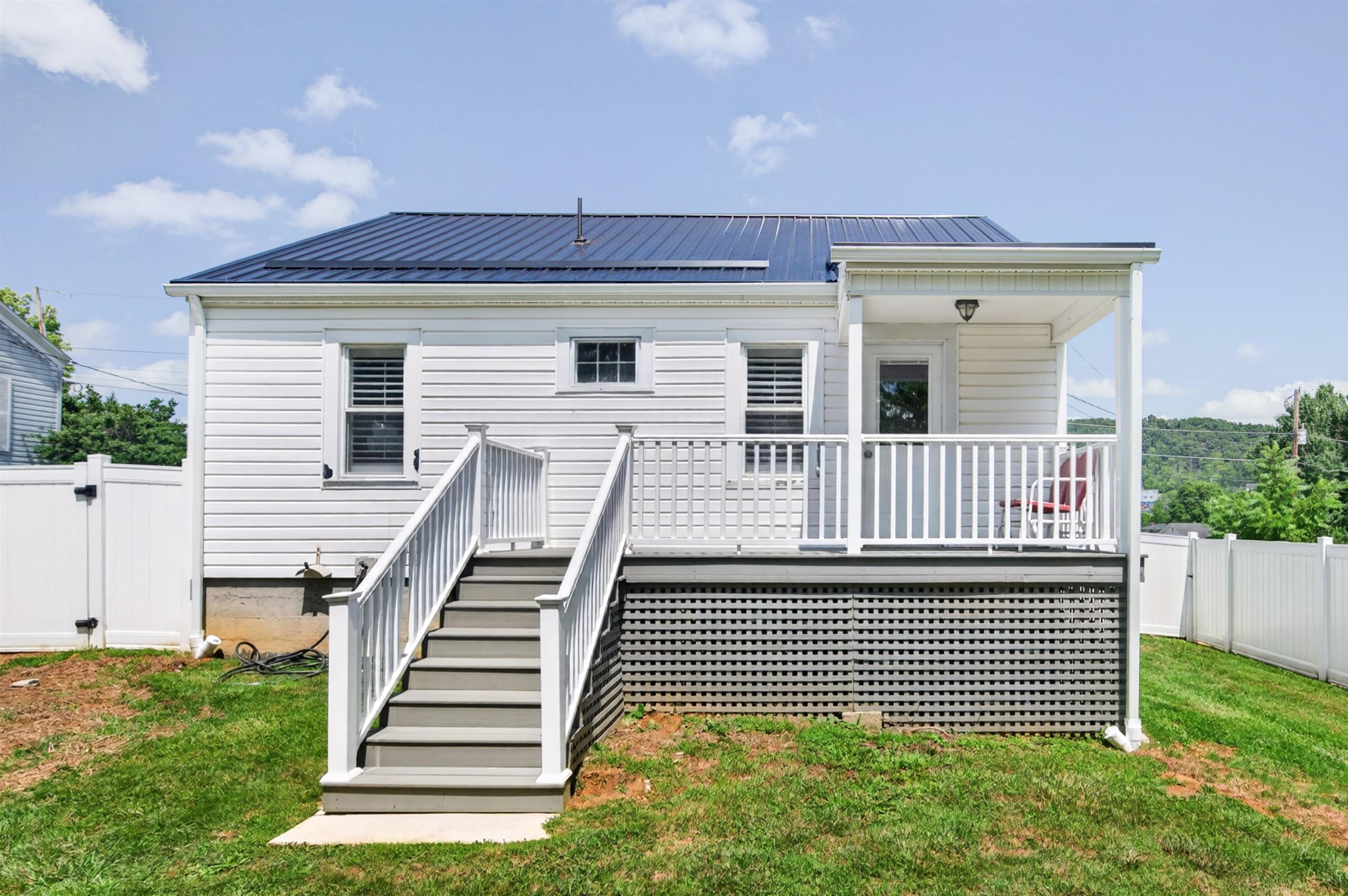 1445 W North Street Wytheville VA 24382