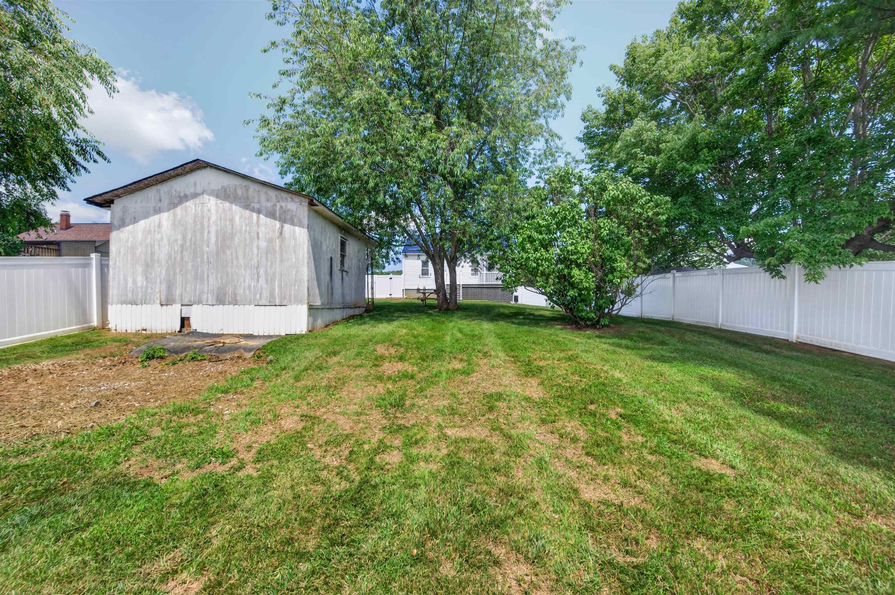 1445 W North Street Wytheville VA 24382