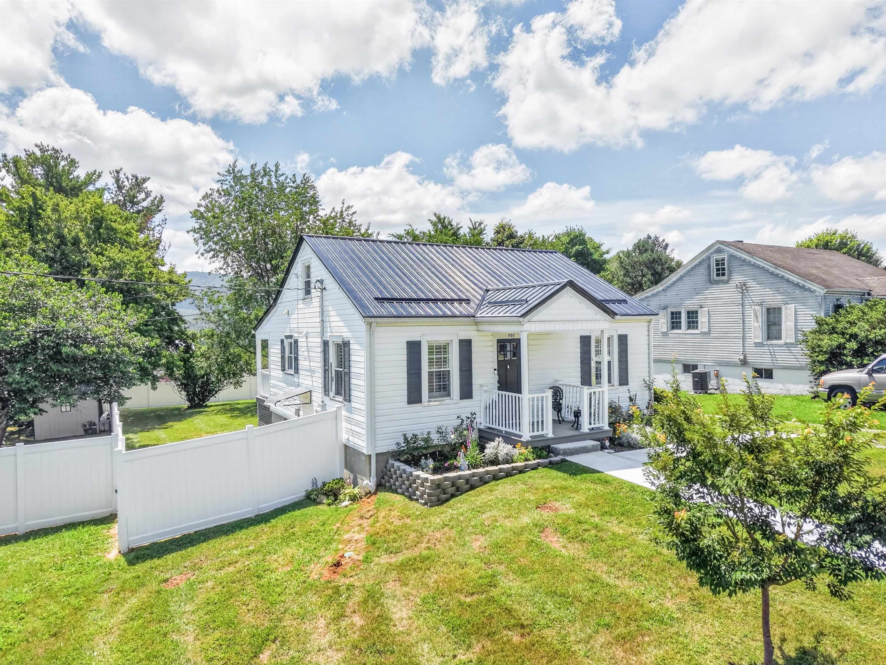 1445 W North Street Wytheville VA 24382