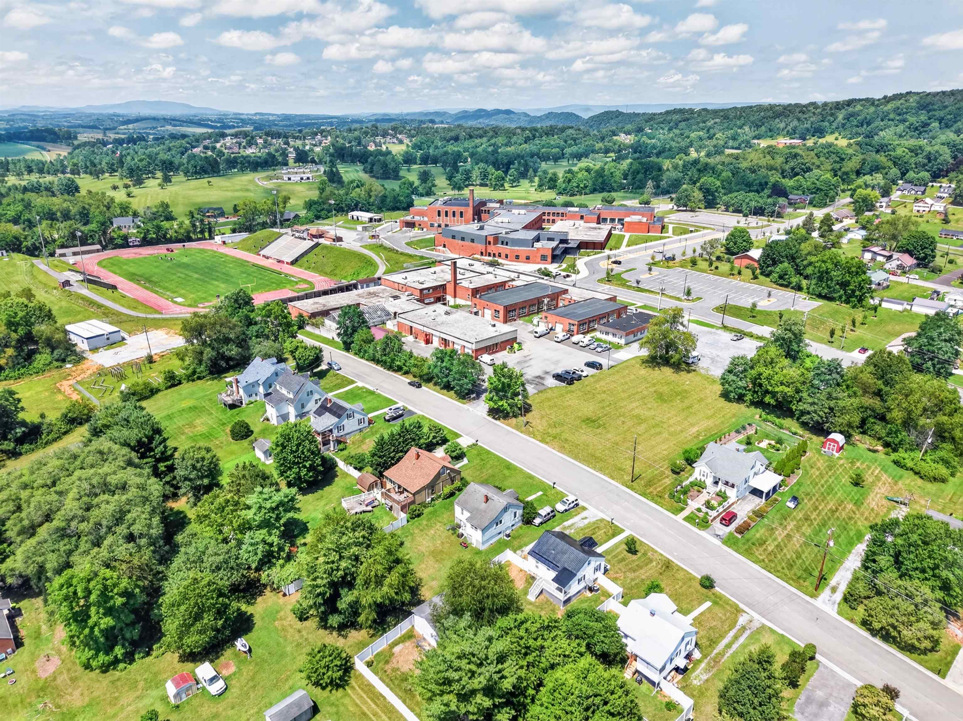 1445 W North Street Wytheville VA 24382