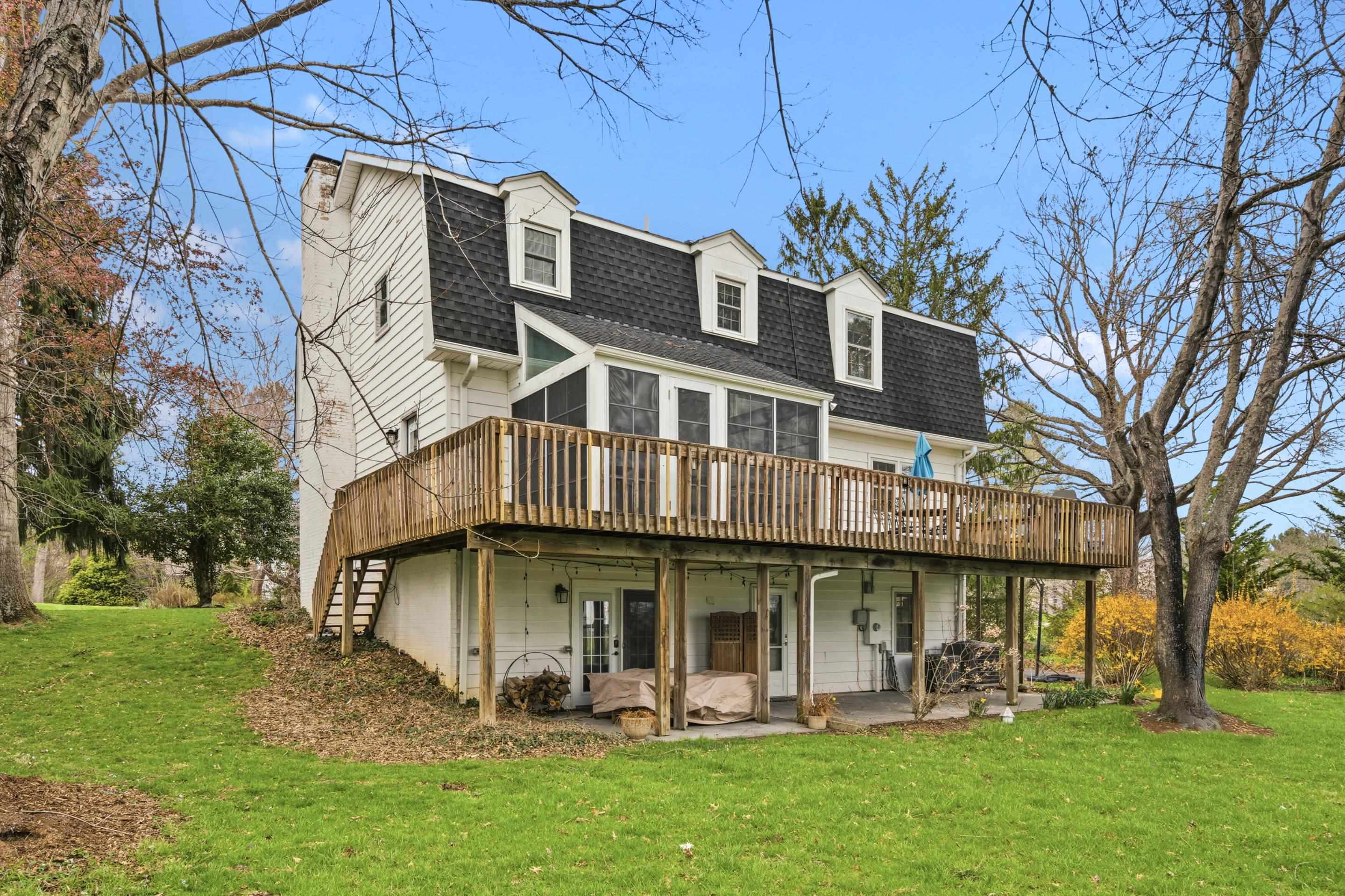 2705 Mount Vernon Lane Blacksburg VA 24060