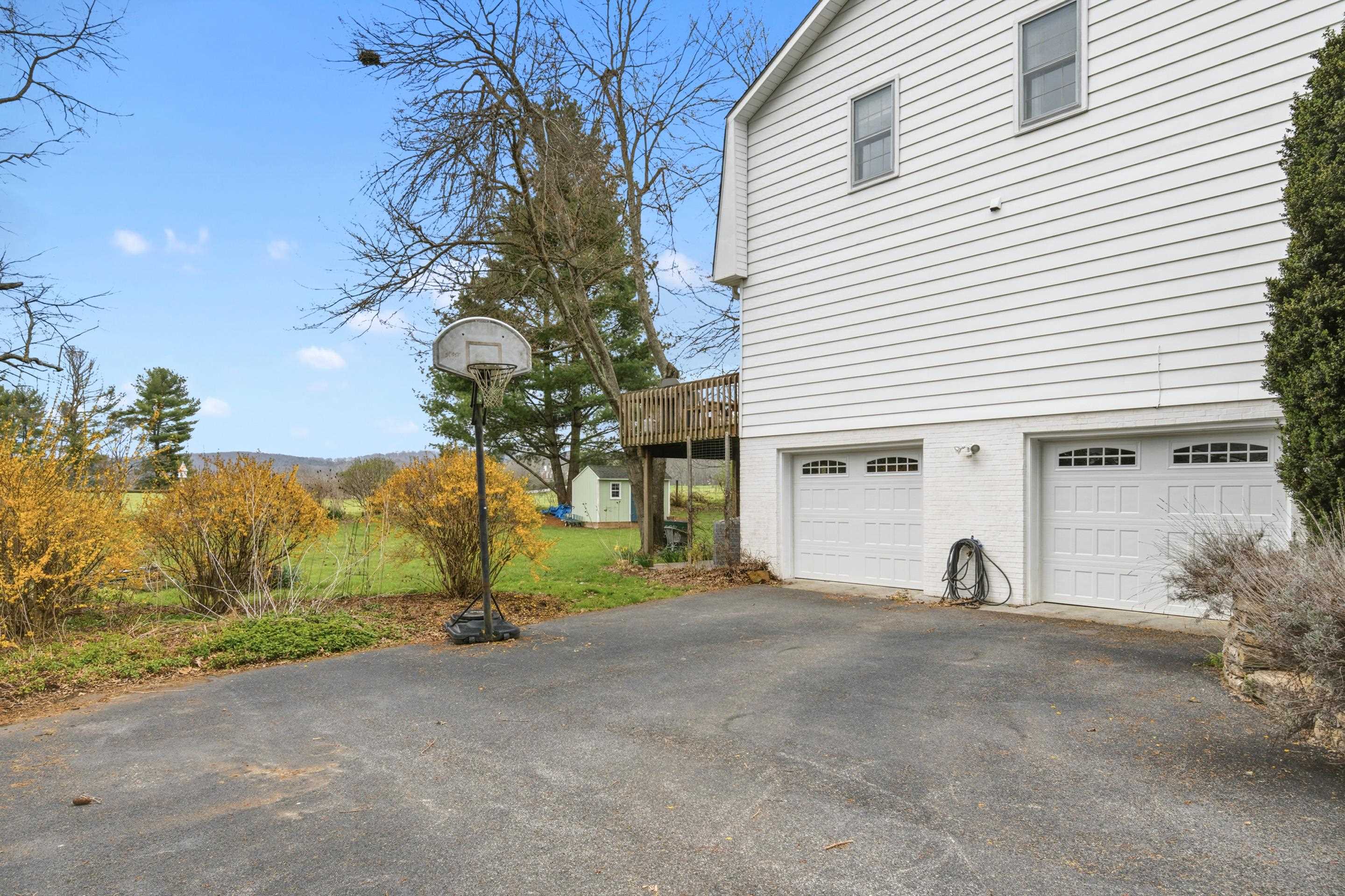 2705 Mount Vernon Lane Blacksburg VA 24060