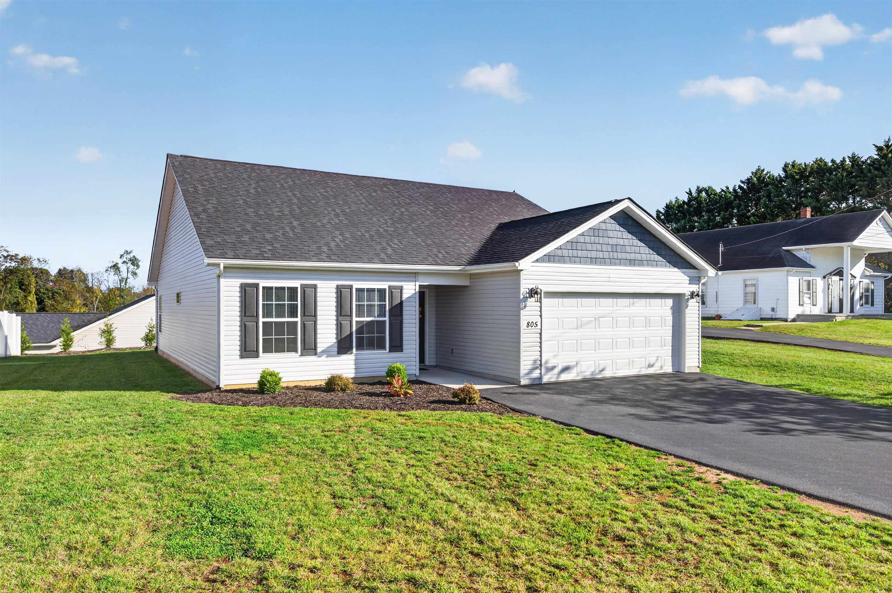 805 Forest Avenue Radford VA 24141