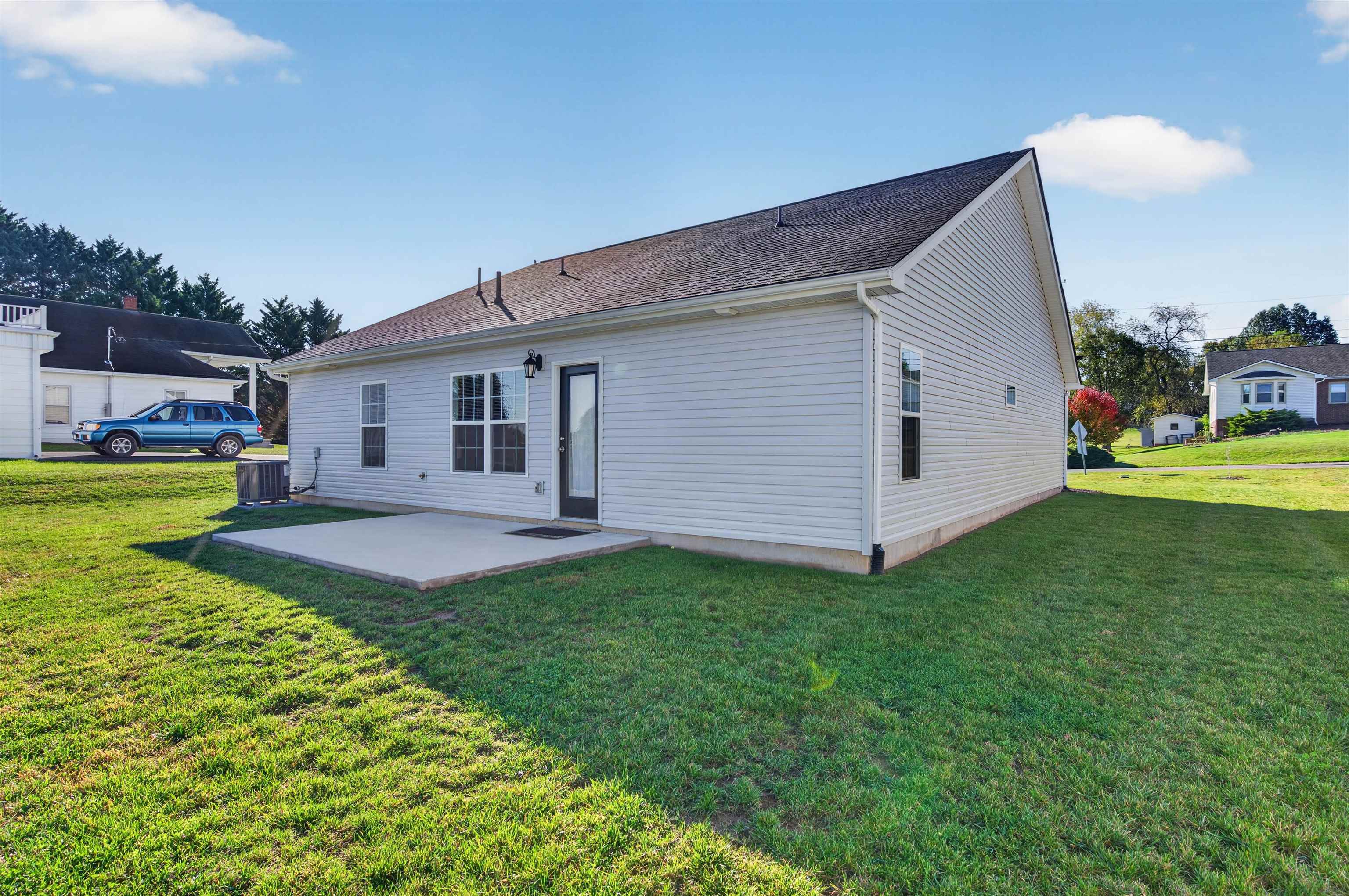 805 Forest Avenue Radford VA 24141