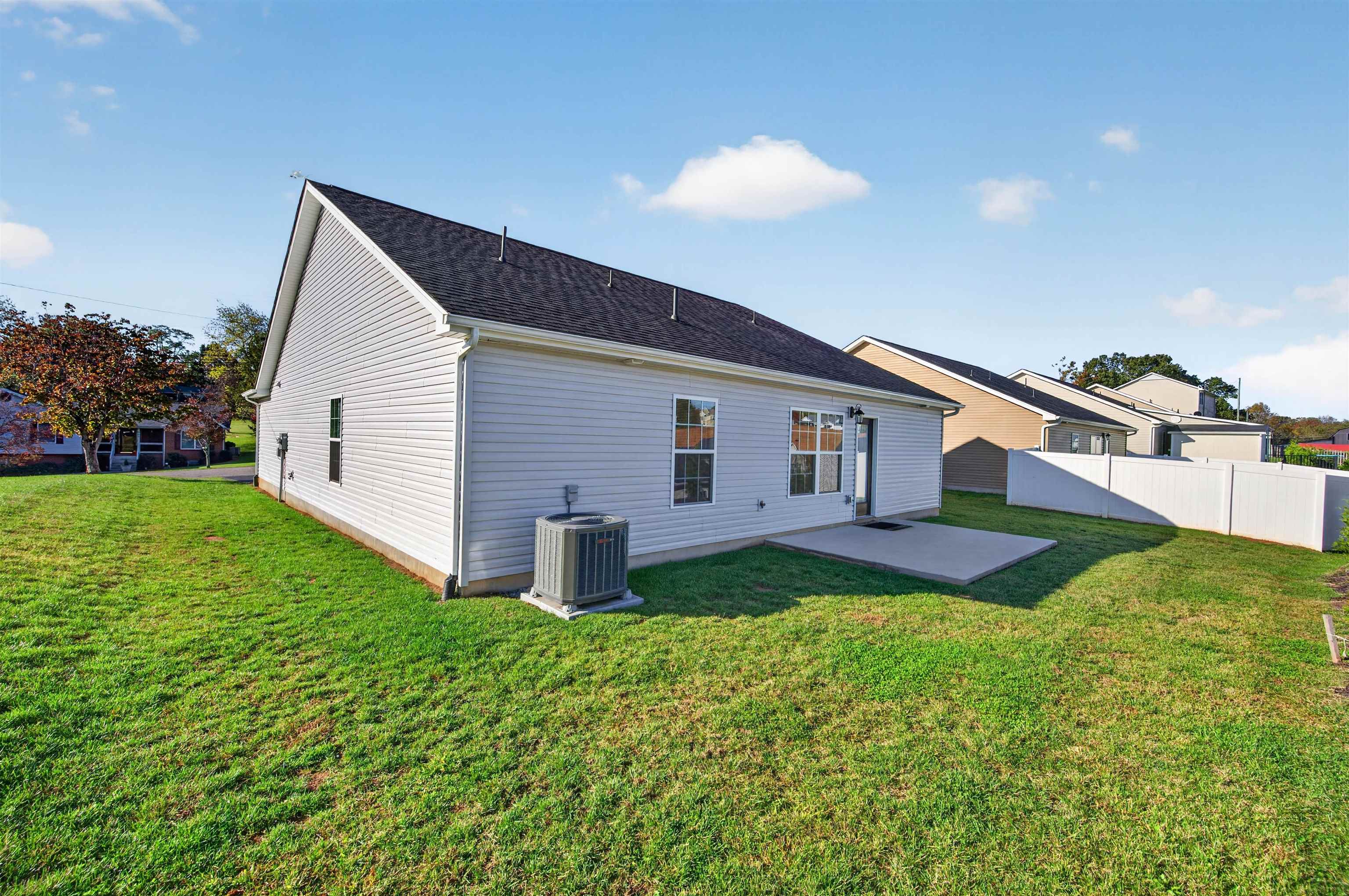 805 Forest Avenue Radford VA 24141
