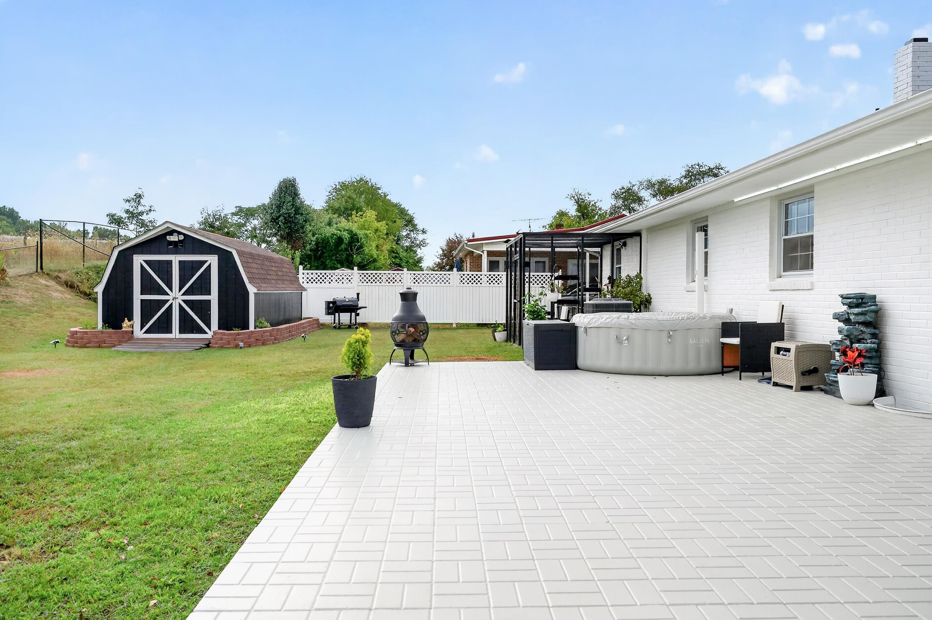 6638 Riverview Drive Fairlawn VA 24141