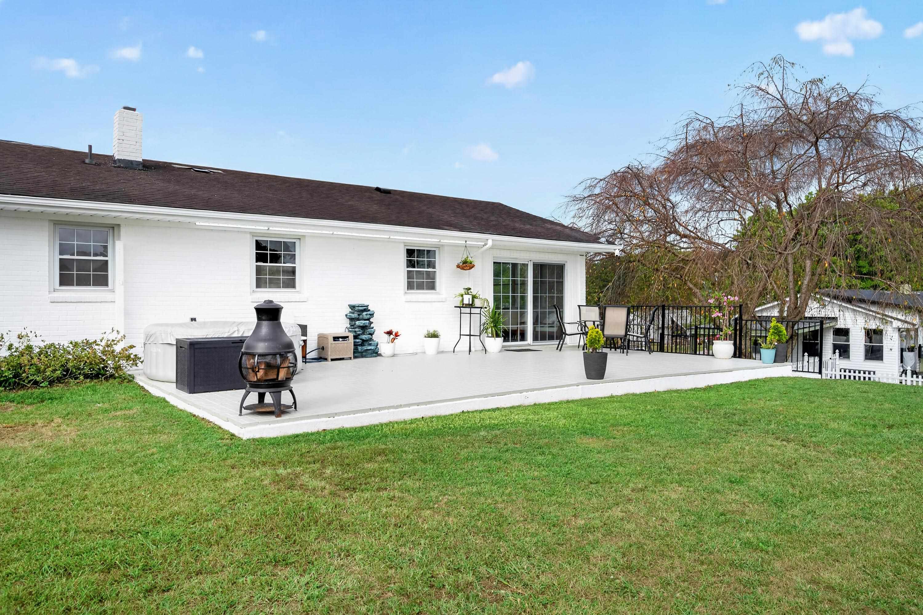 6638 Riverview Drive Fairlawn VA 24141