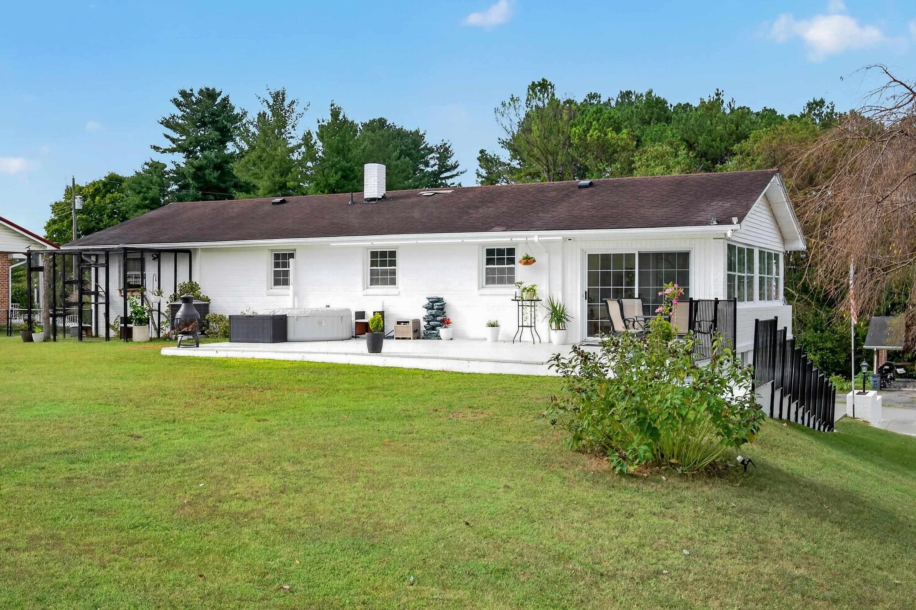 6638 Riverview Drive Fairlawn VA 24141