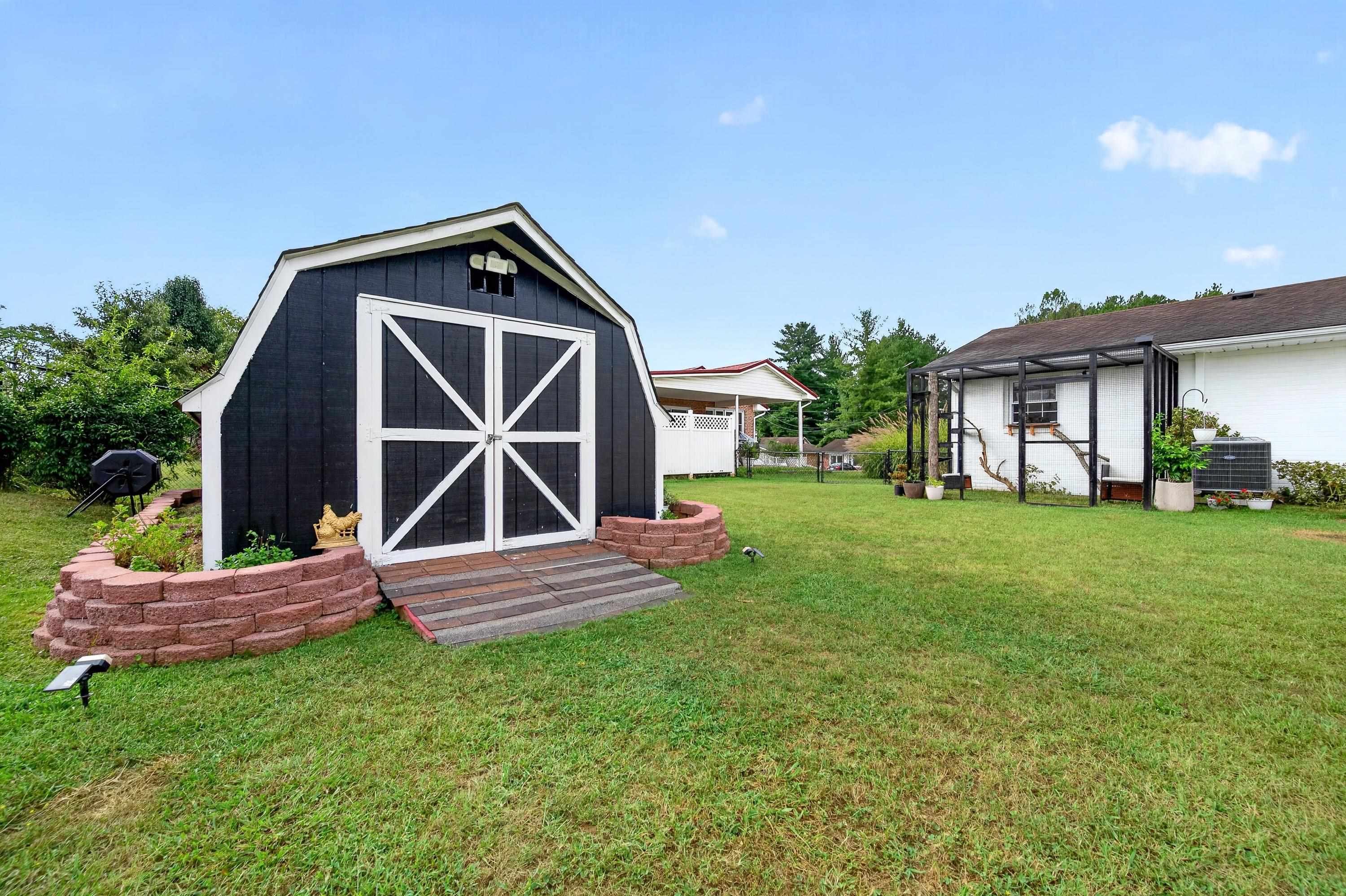 6638 Riverview Drive Fairlawn VA 24141