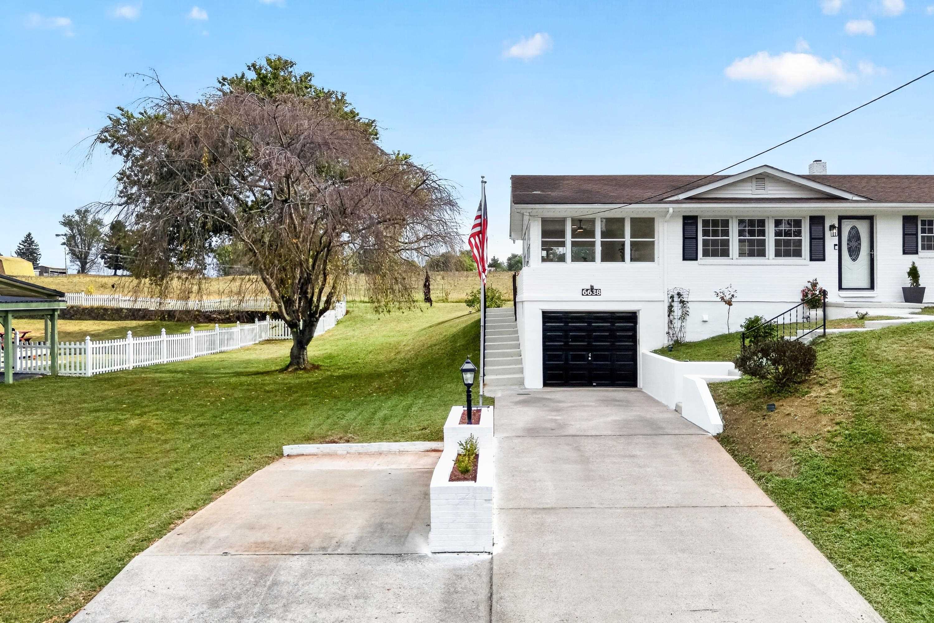 6638 Riverview Drive Fairlawn VA 24141