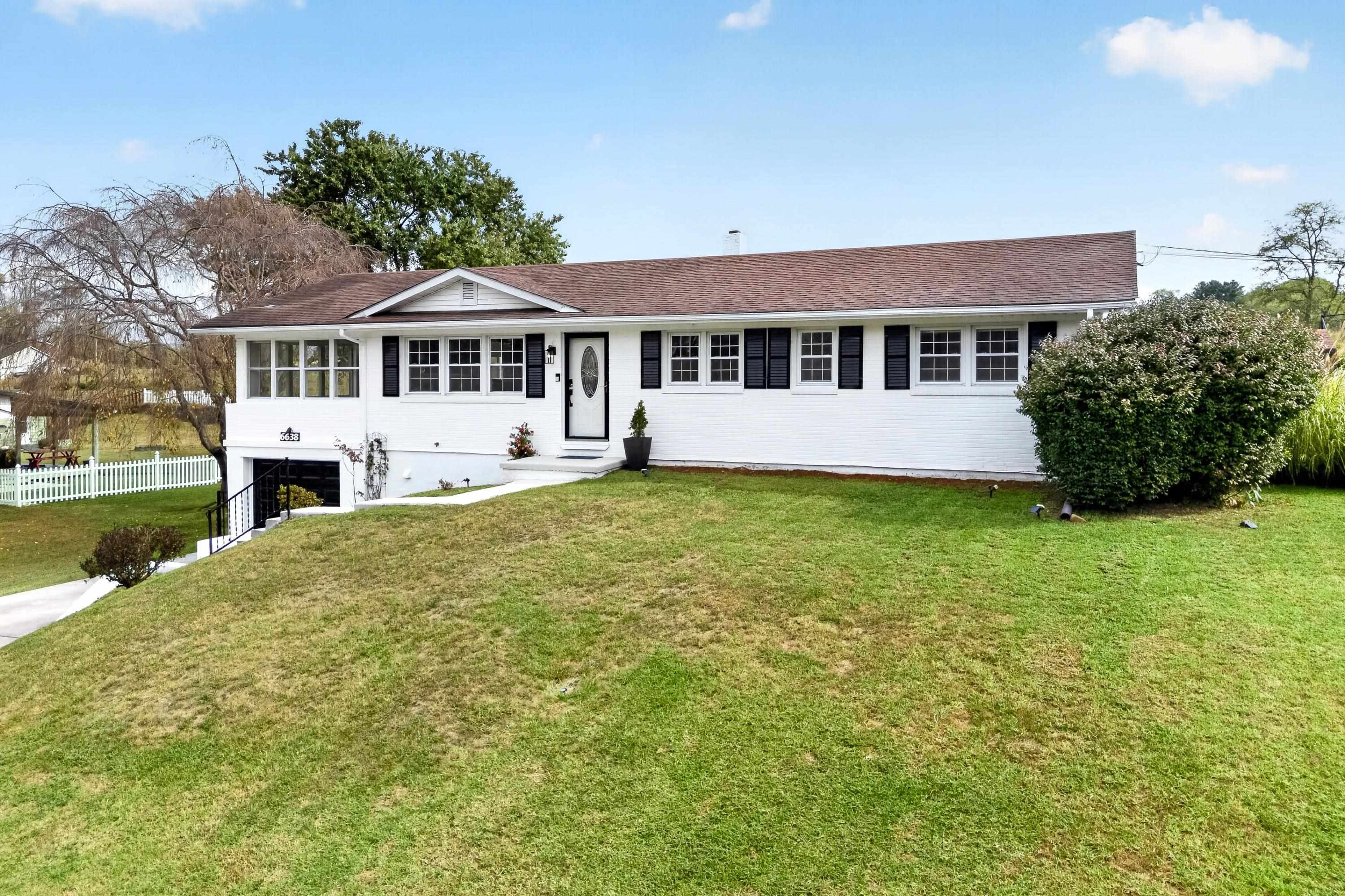 6638 Riverview Drive Fairlawn VA 24141