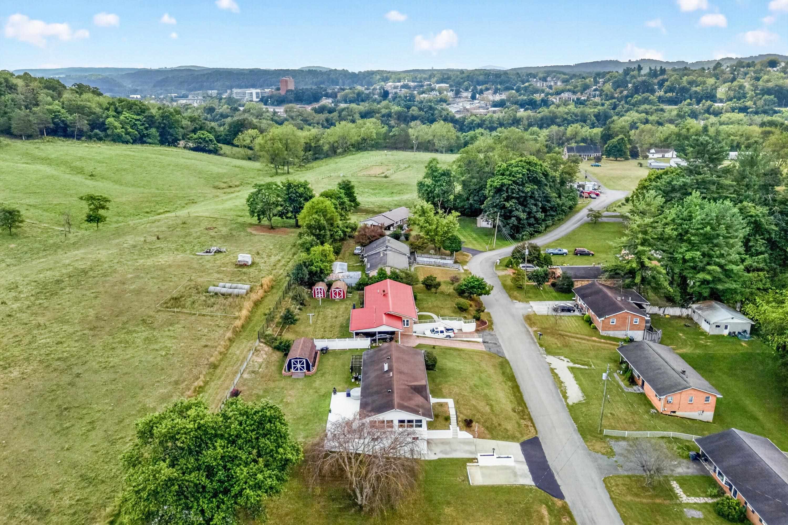 6638 Riverview Drive Fairlawn VA 24141