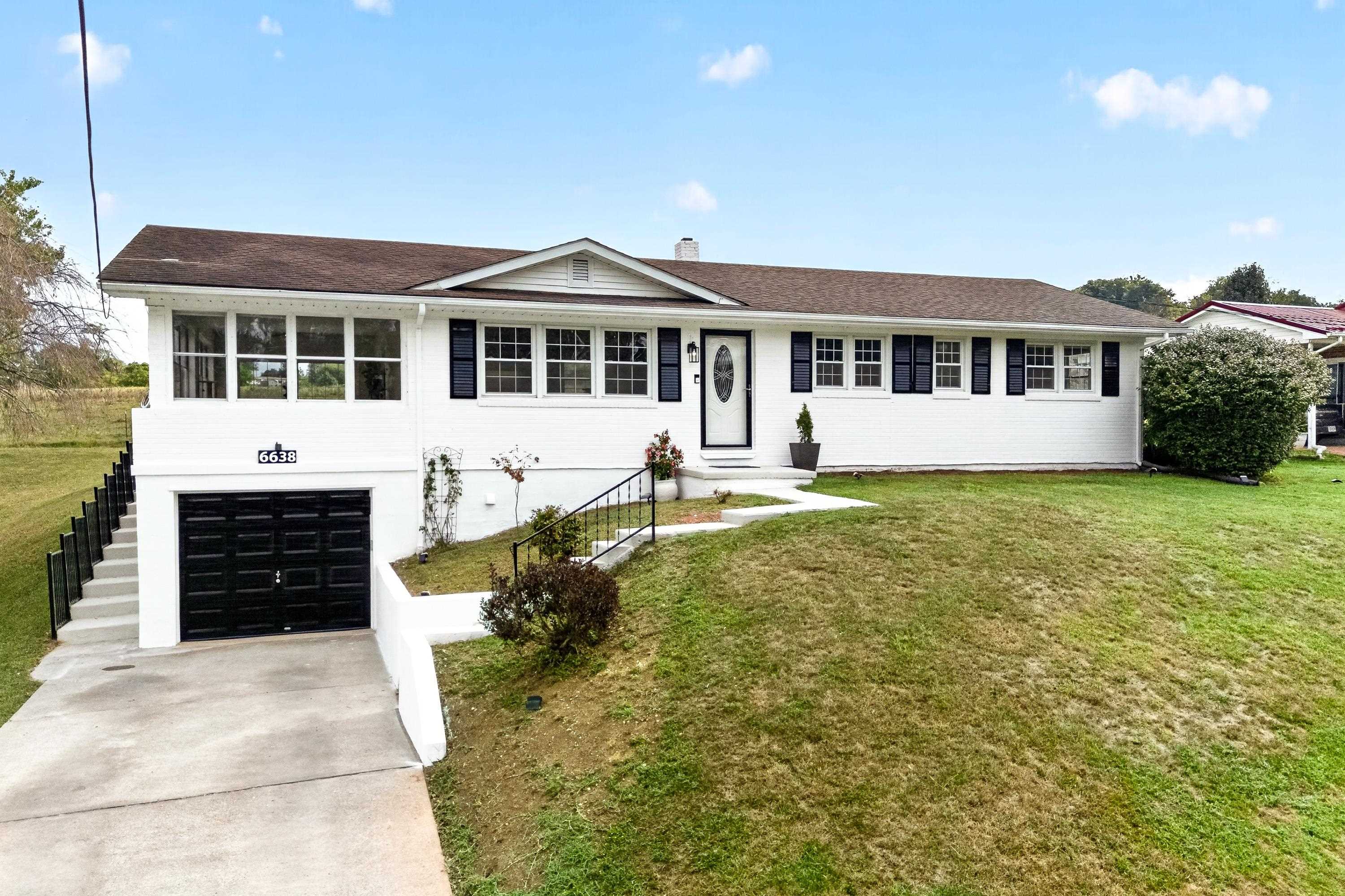 6638 Riverview Drive Fairlawn VA 24141