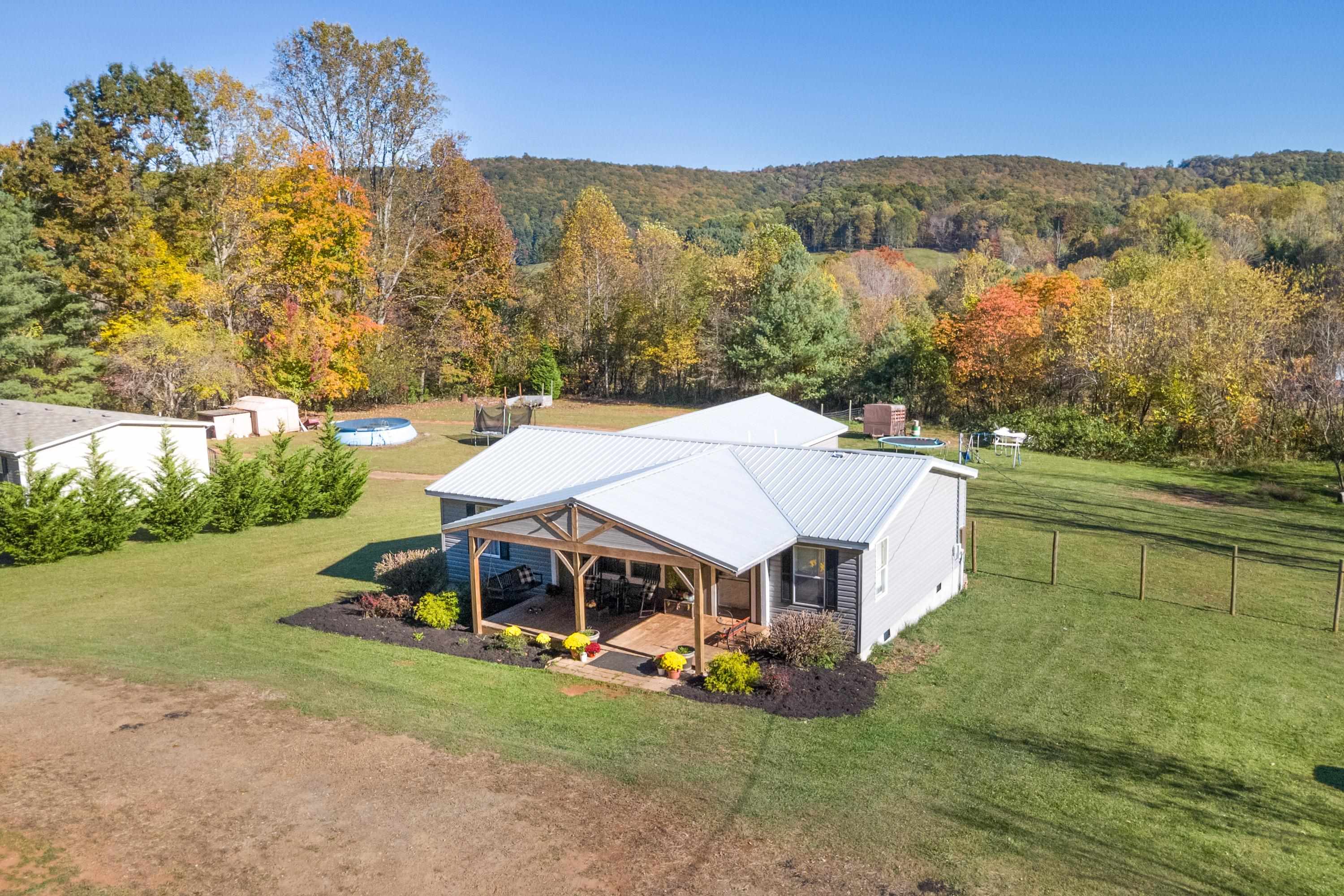 1755 Union School Road SW Floyd VA 24091