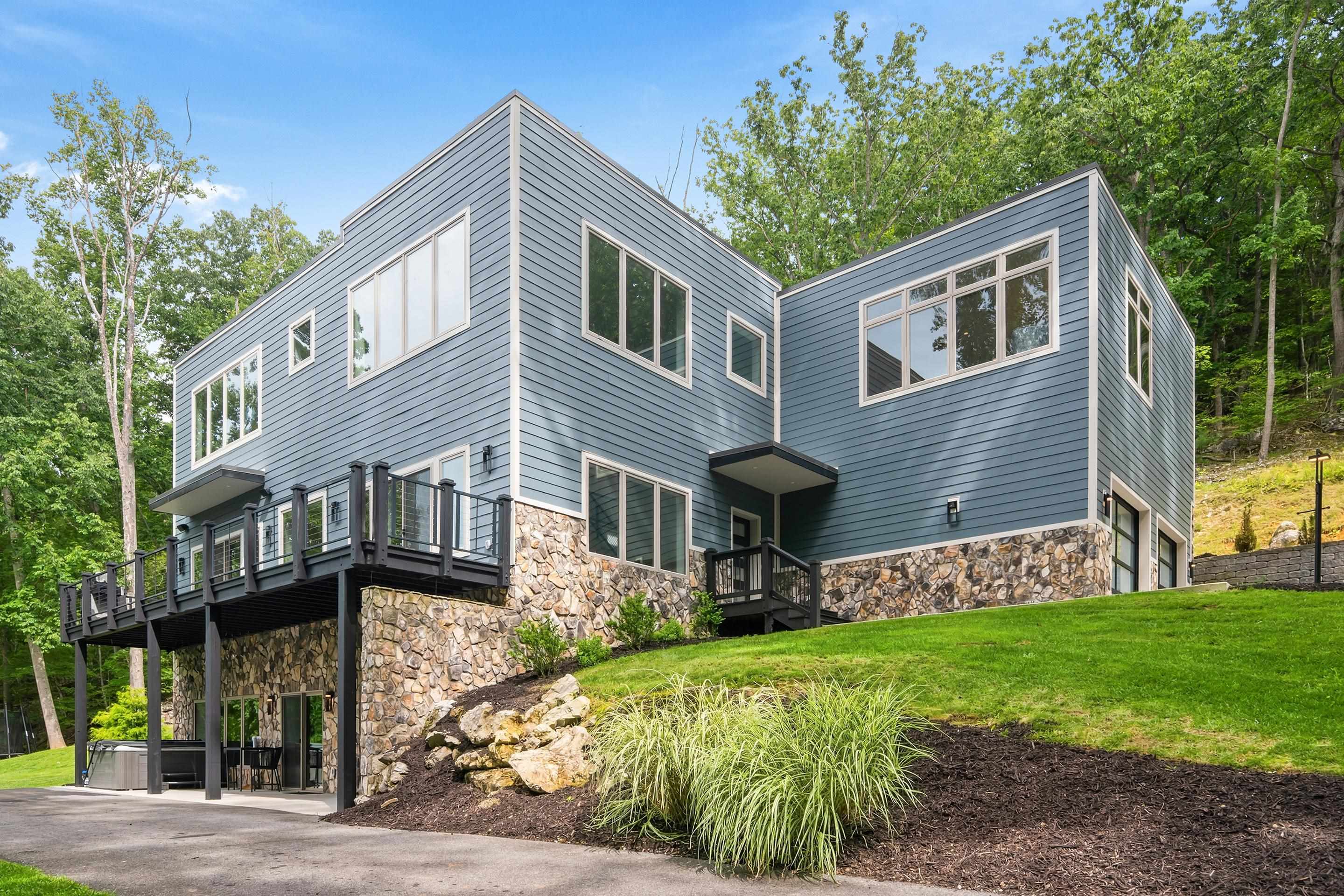 Blacksburg VA, 401 Deercroft Drive
