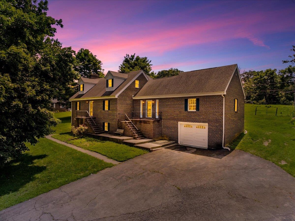 4307 Horseshoe Loop Dublin VA 24084