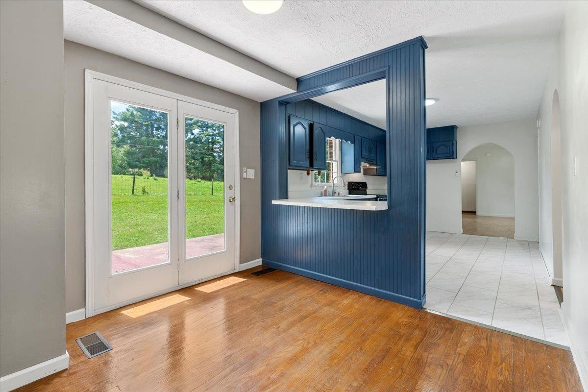 4307 Horseshoe Loop Dublin VA 24084