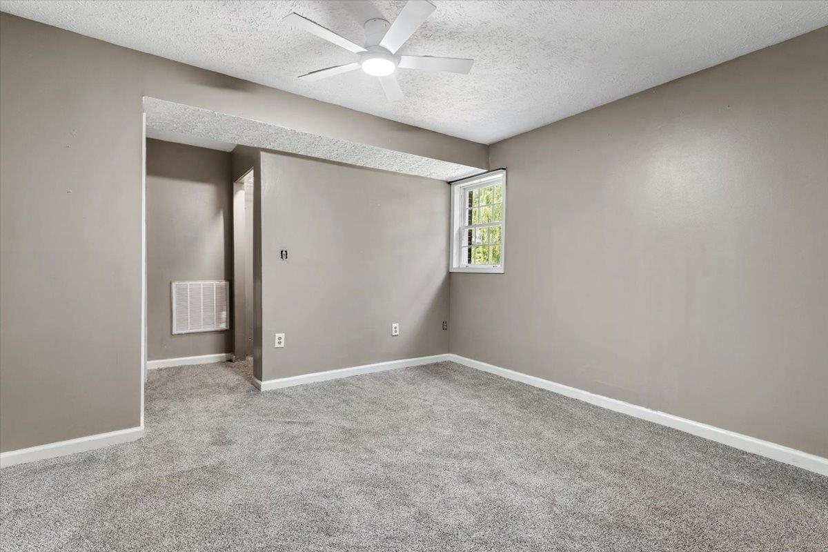 4307 Horseshoe Loop Dublin VA 24084