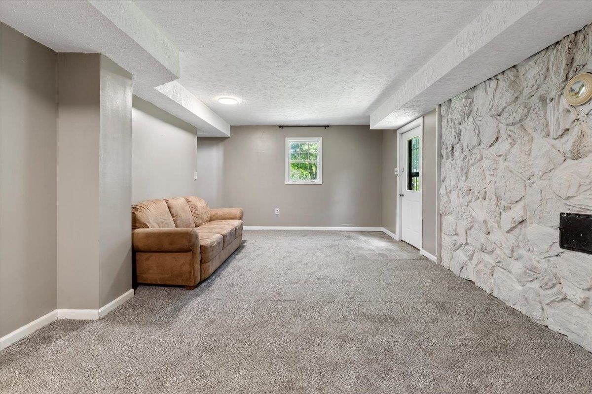 4307 Horseshoe Loop Dublin VA 24084