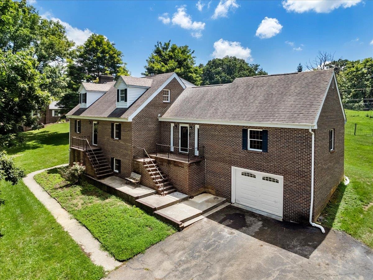 4307 Horseshoe Loop Dublin VA 24084