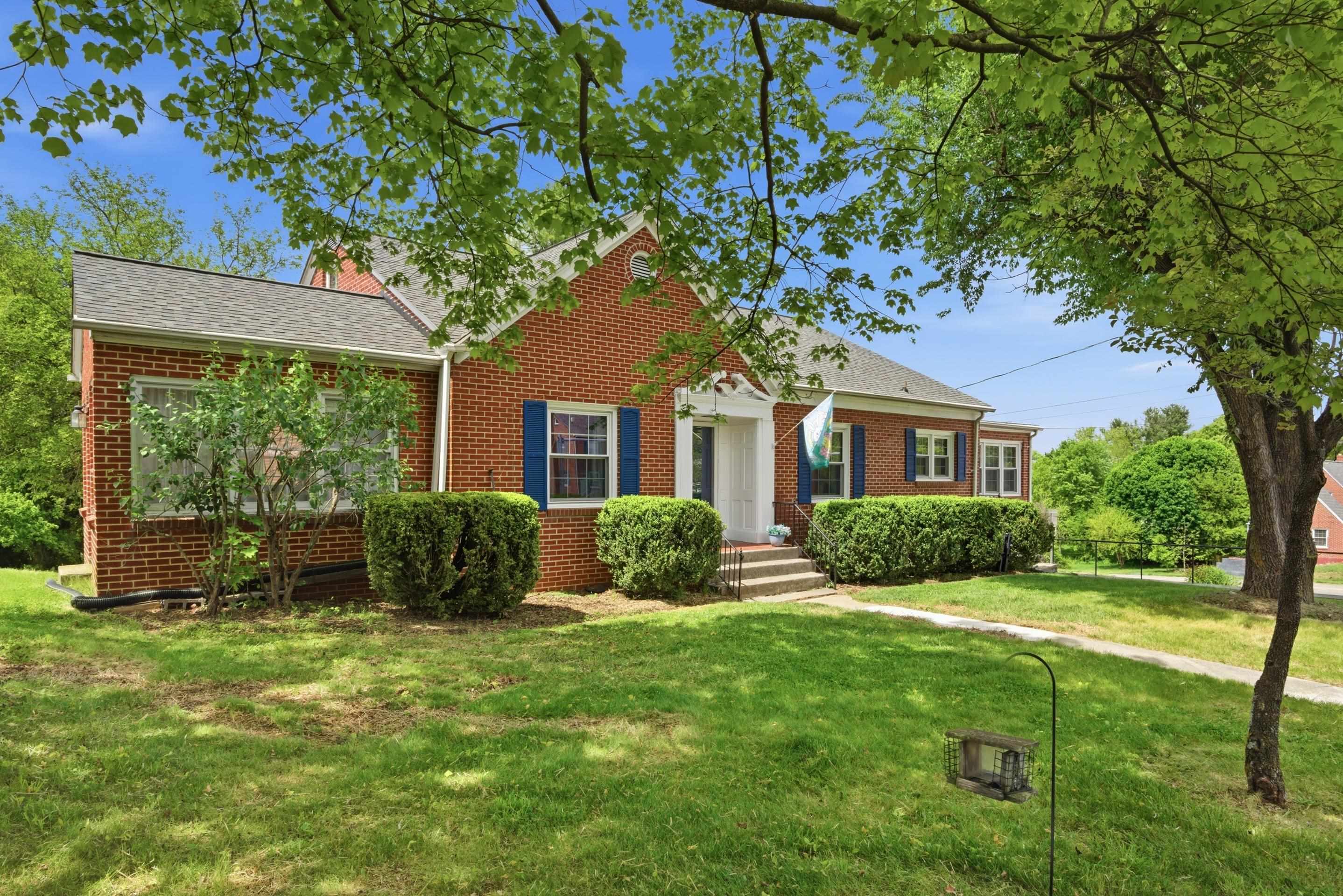 705 W Main Street Christiansburg VA 24073