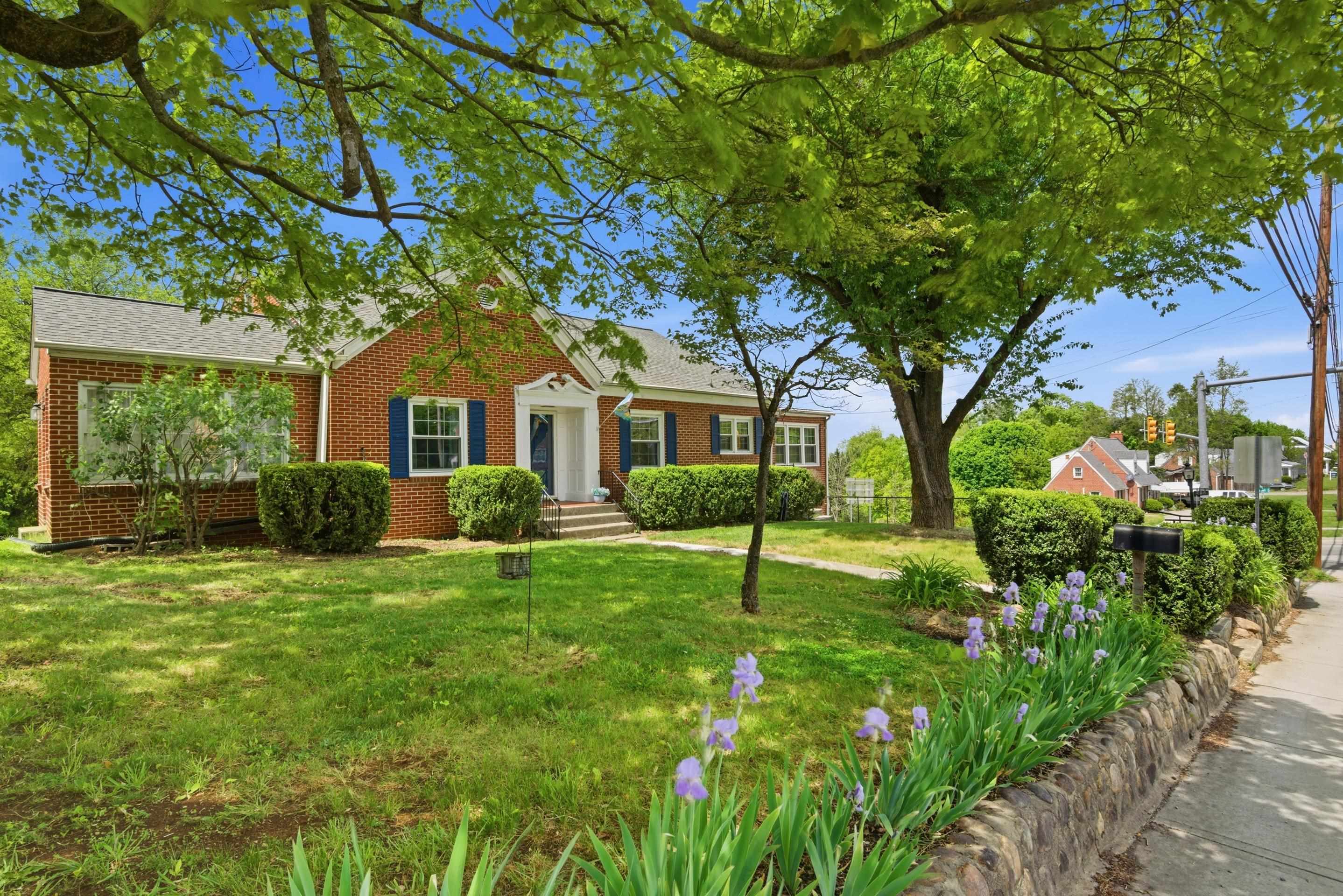 705 W Main Street Christiansburg VA 24073