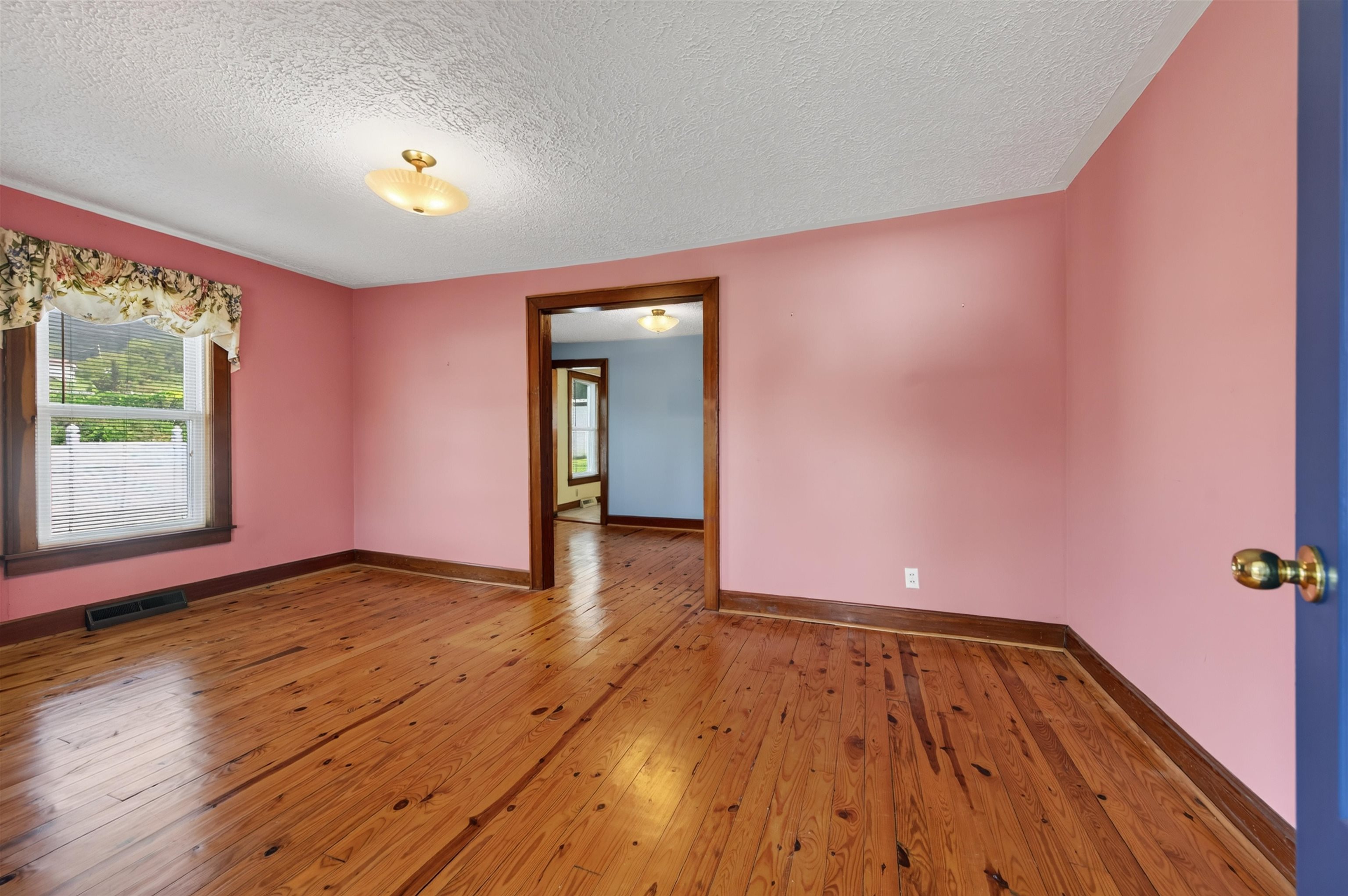 4218 Holbert Avenue Draper VA 24324