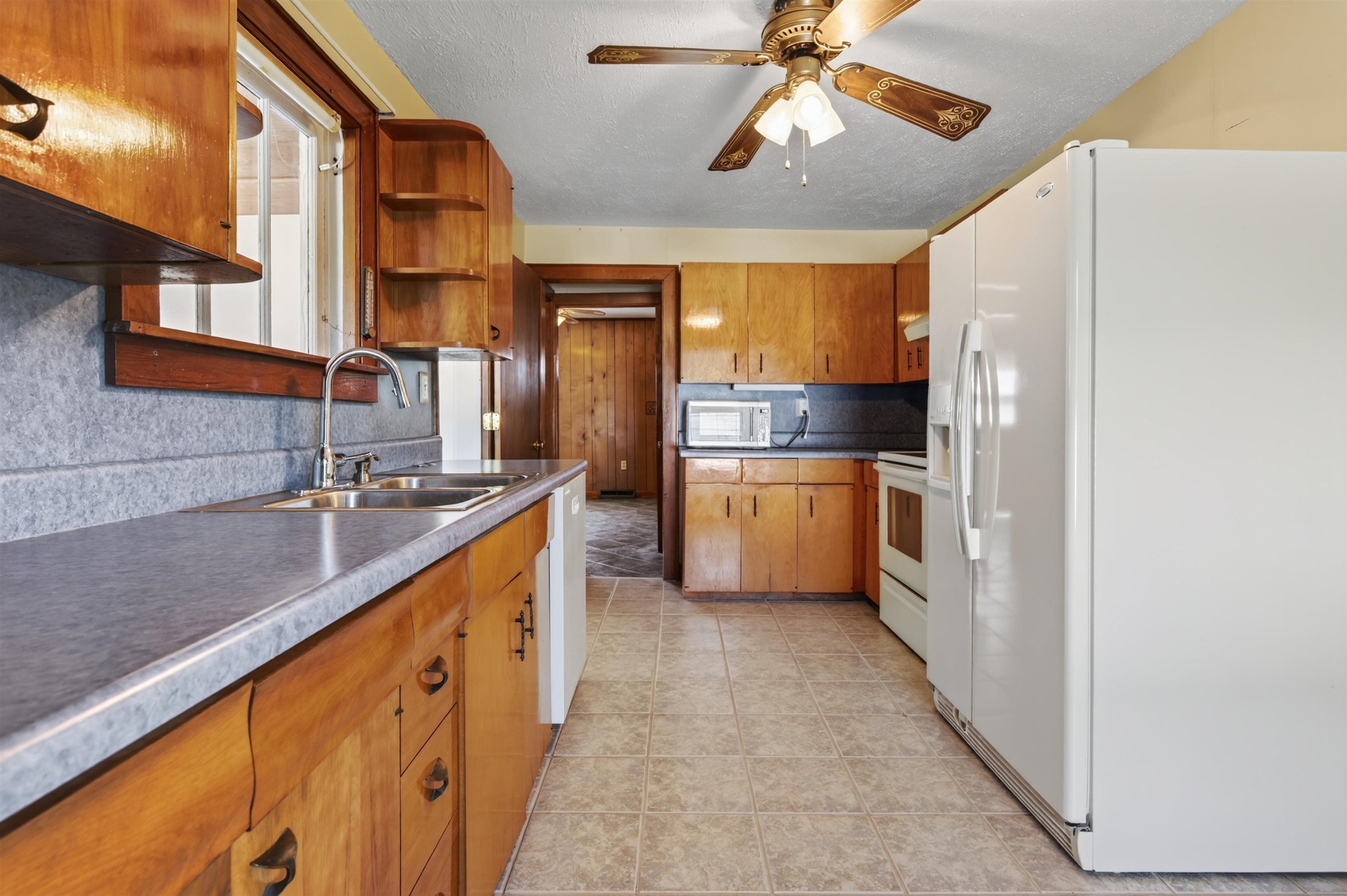 4218 Holbert Avenue Draper VA 24324