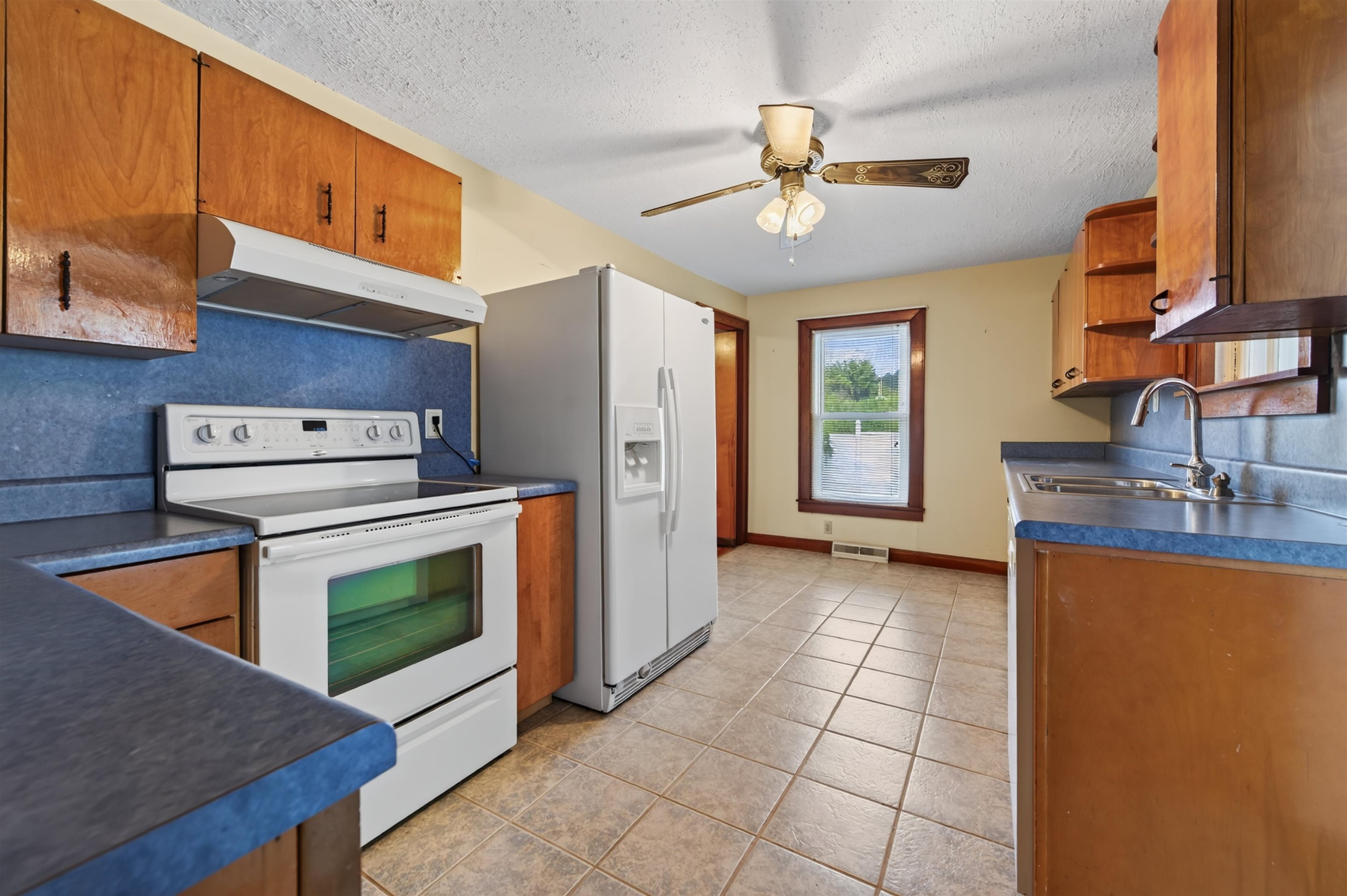 4218 Holbert Avenue Draper VA 24324