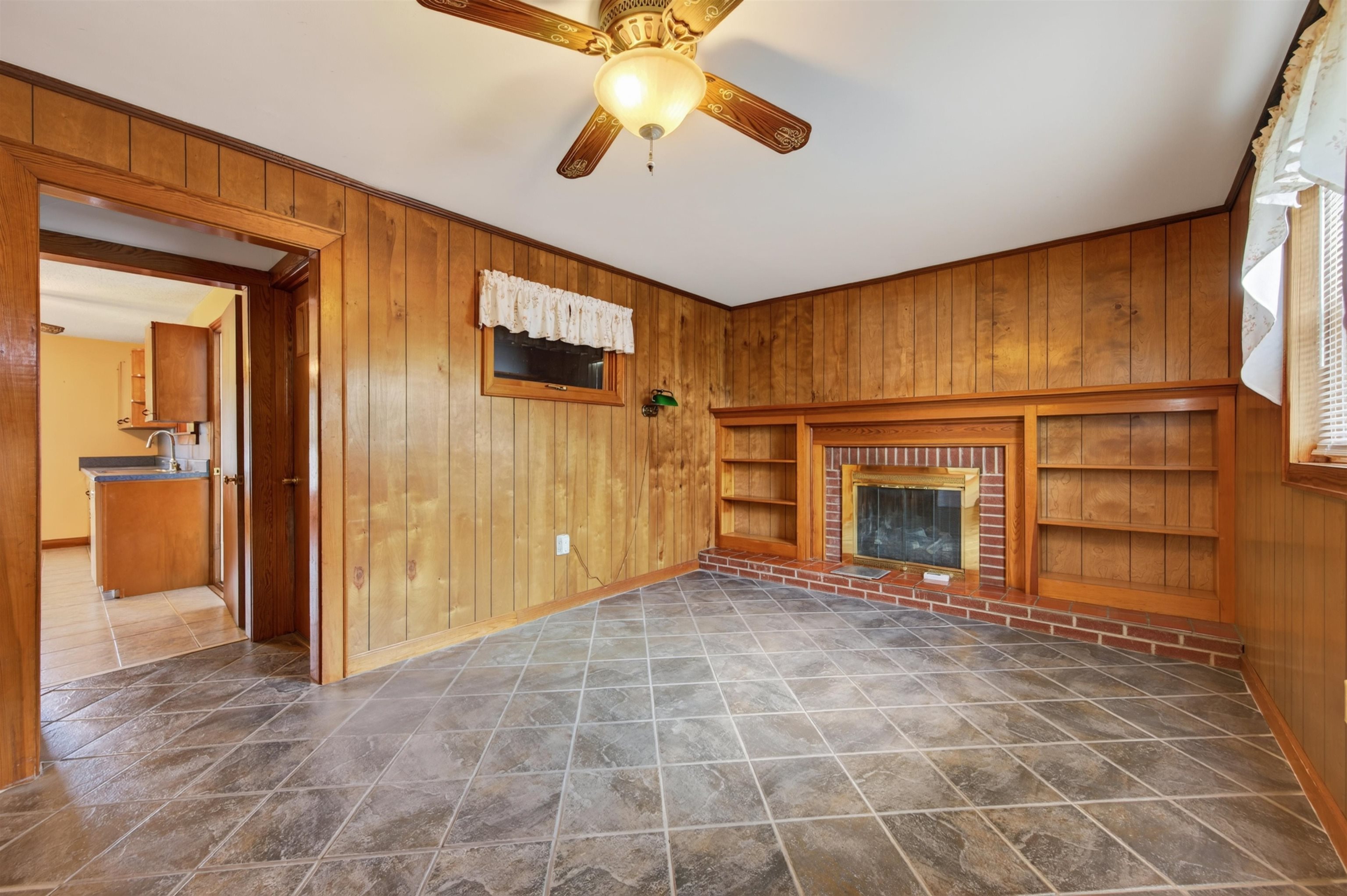 4218 Holbert Avenue Draper VA 24324