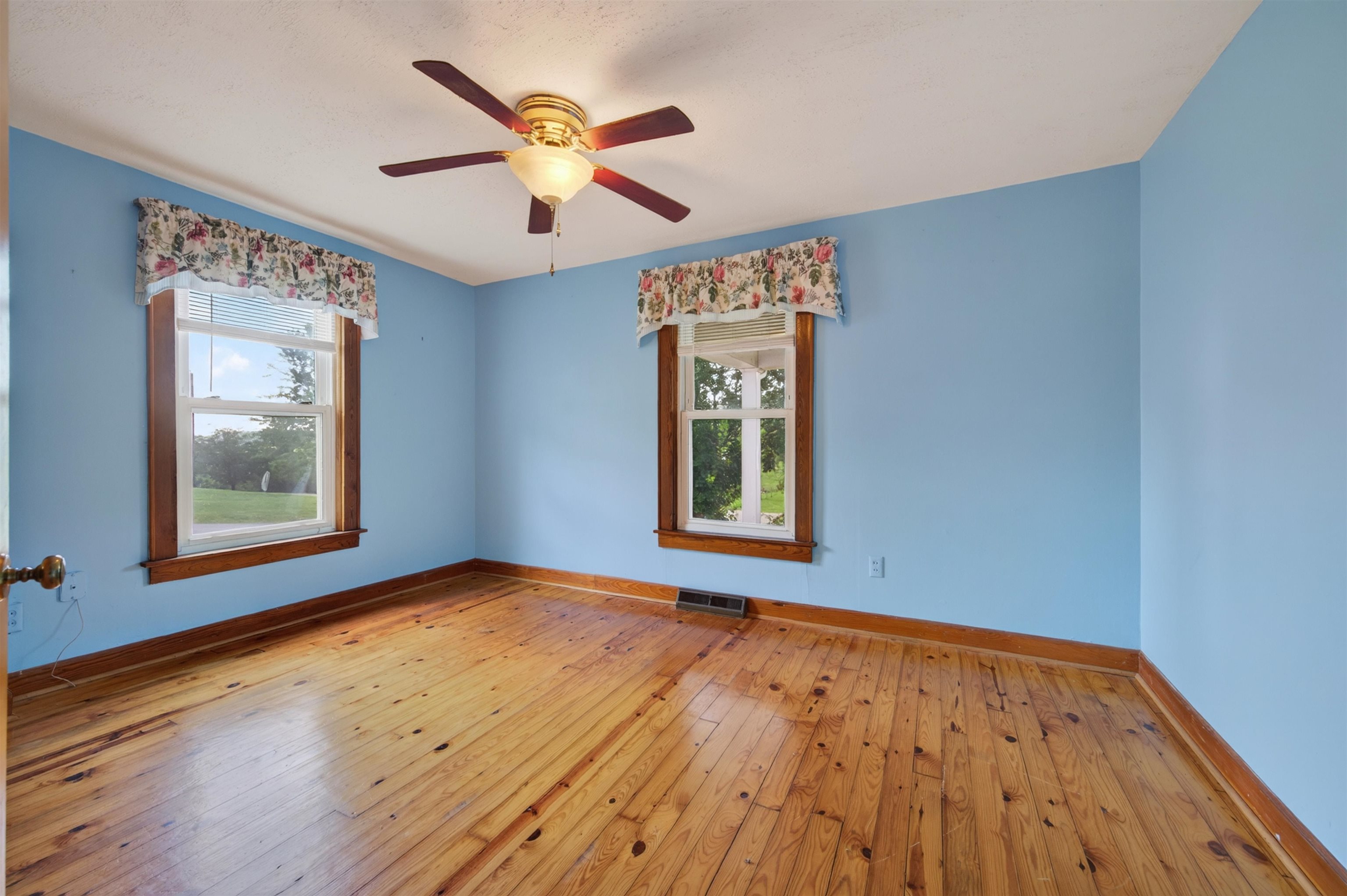 4218 Holbert Avenue Draper VA 24324