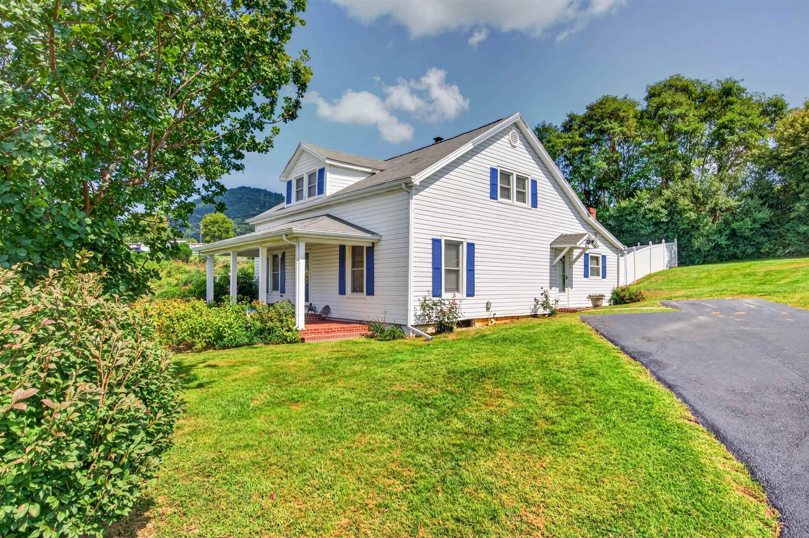 4218 Holbert Avenue Draper VA 24324