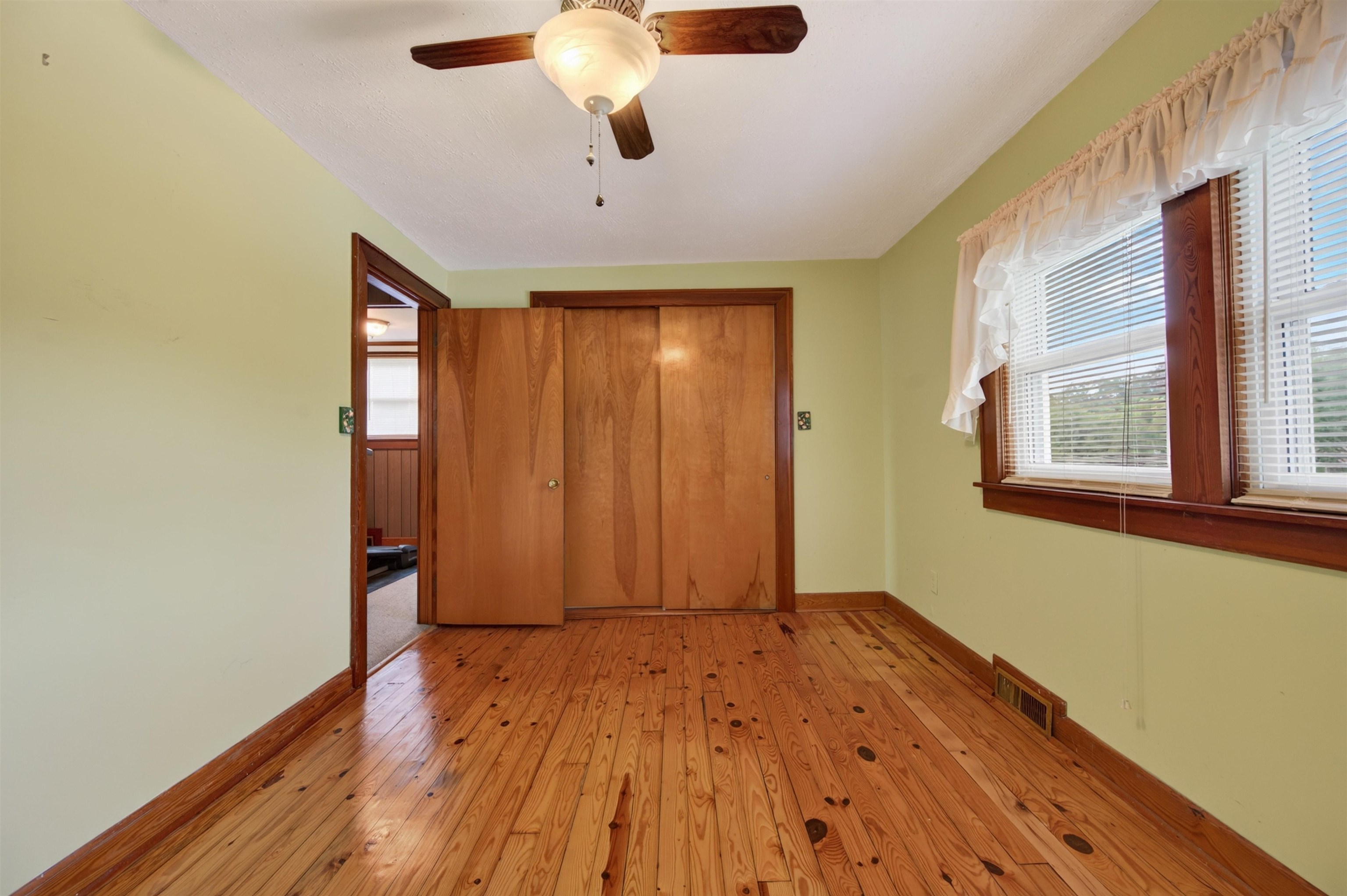 4218 Holbert Avenue Draper VA 24324