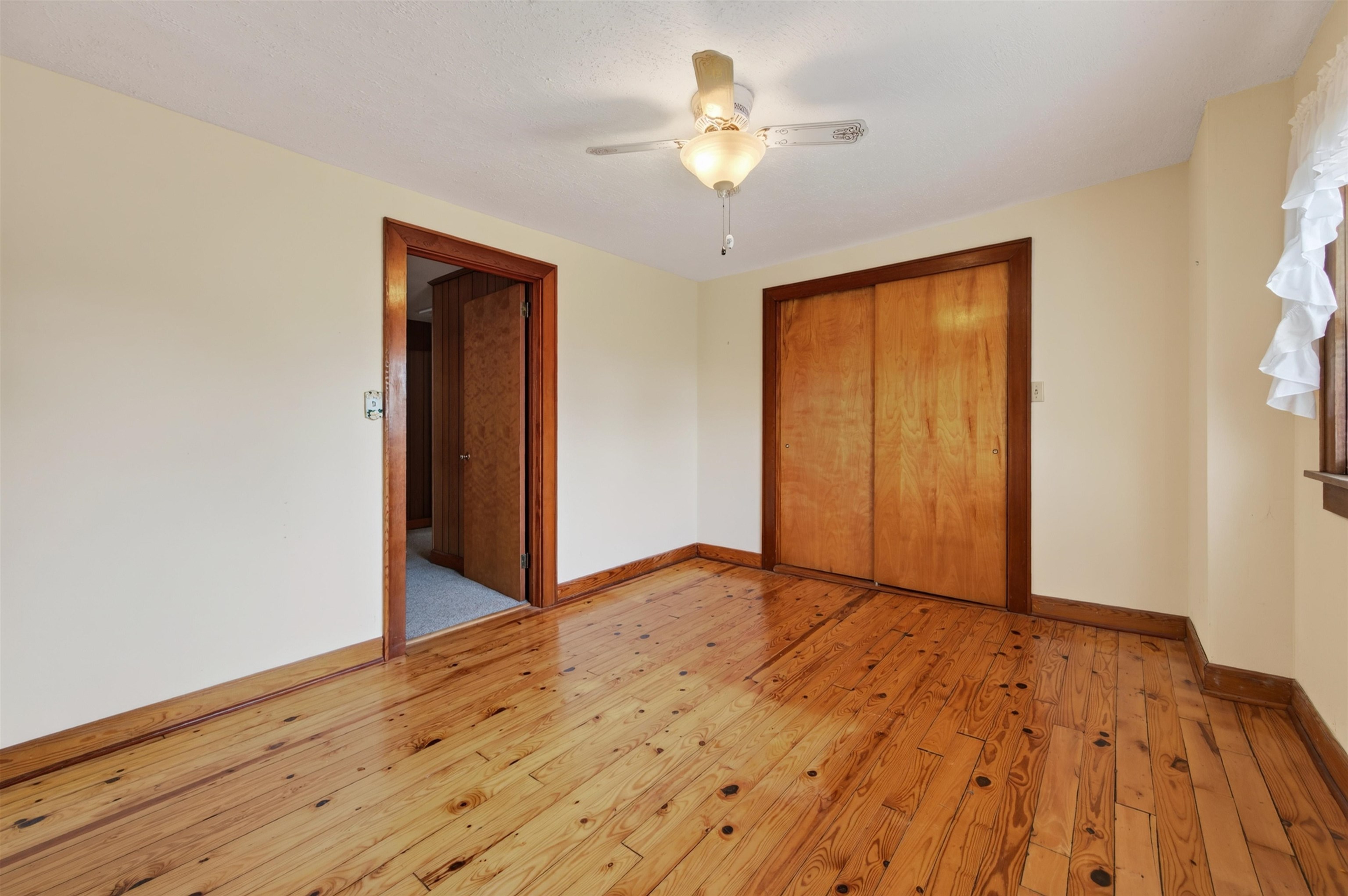 4218 Holbert Avenue Draper VA 24324