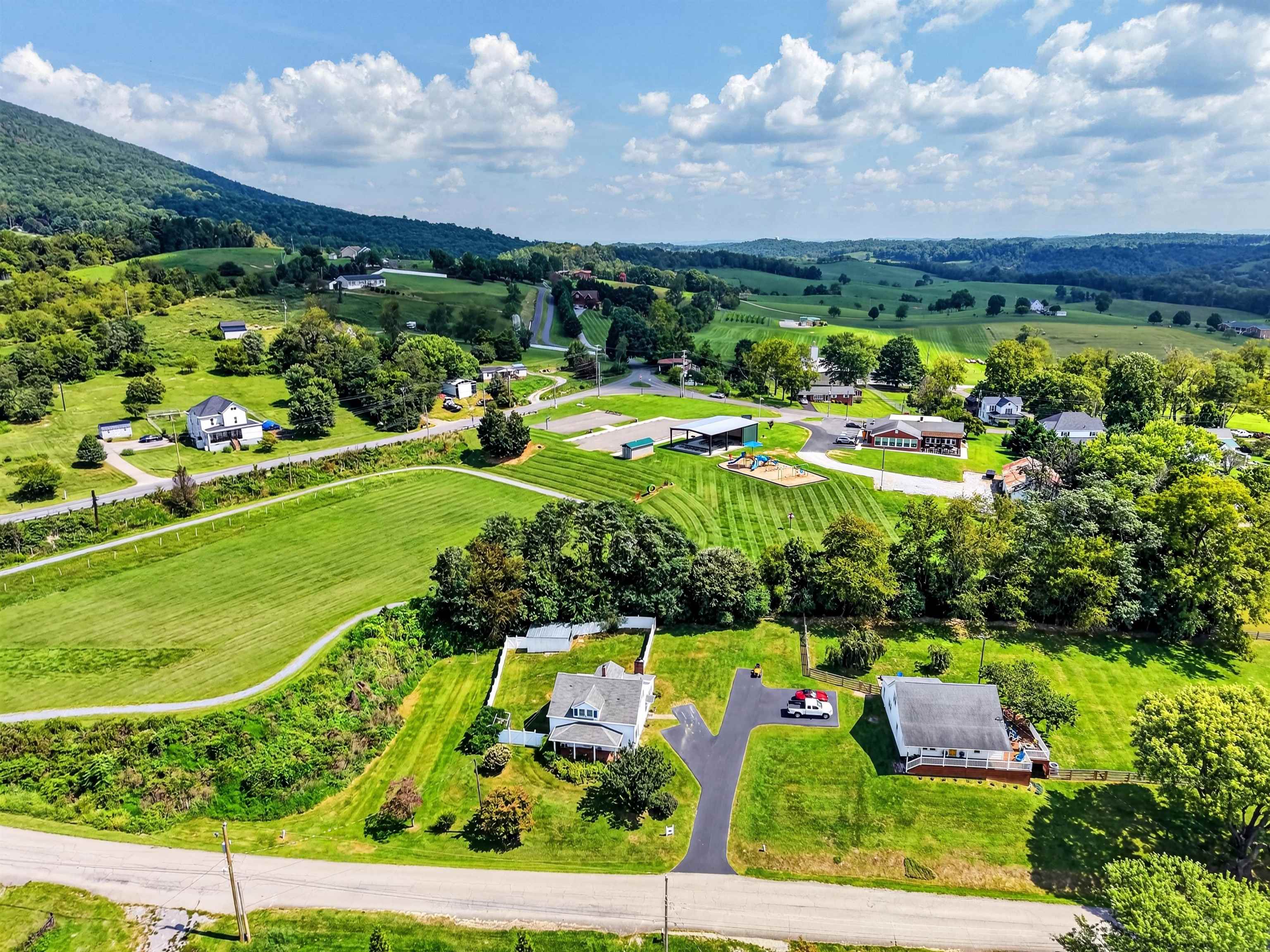 4218 Holbert Avenue Draper VA 24324