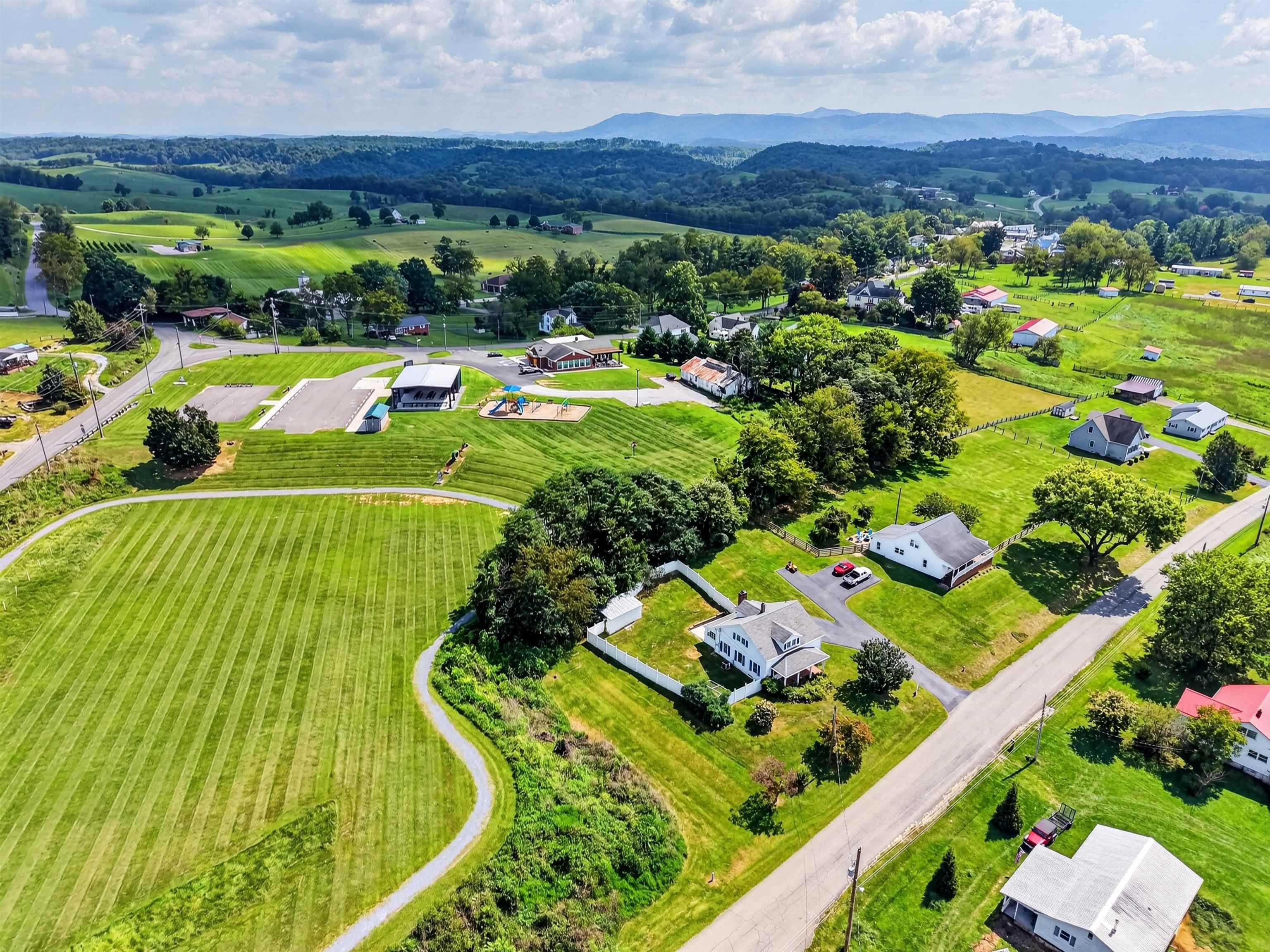 4218 Holbert Avenue Draper VA 24324