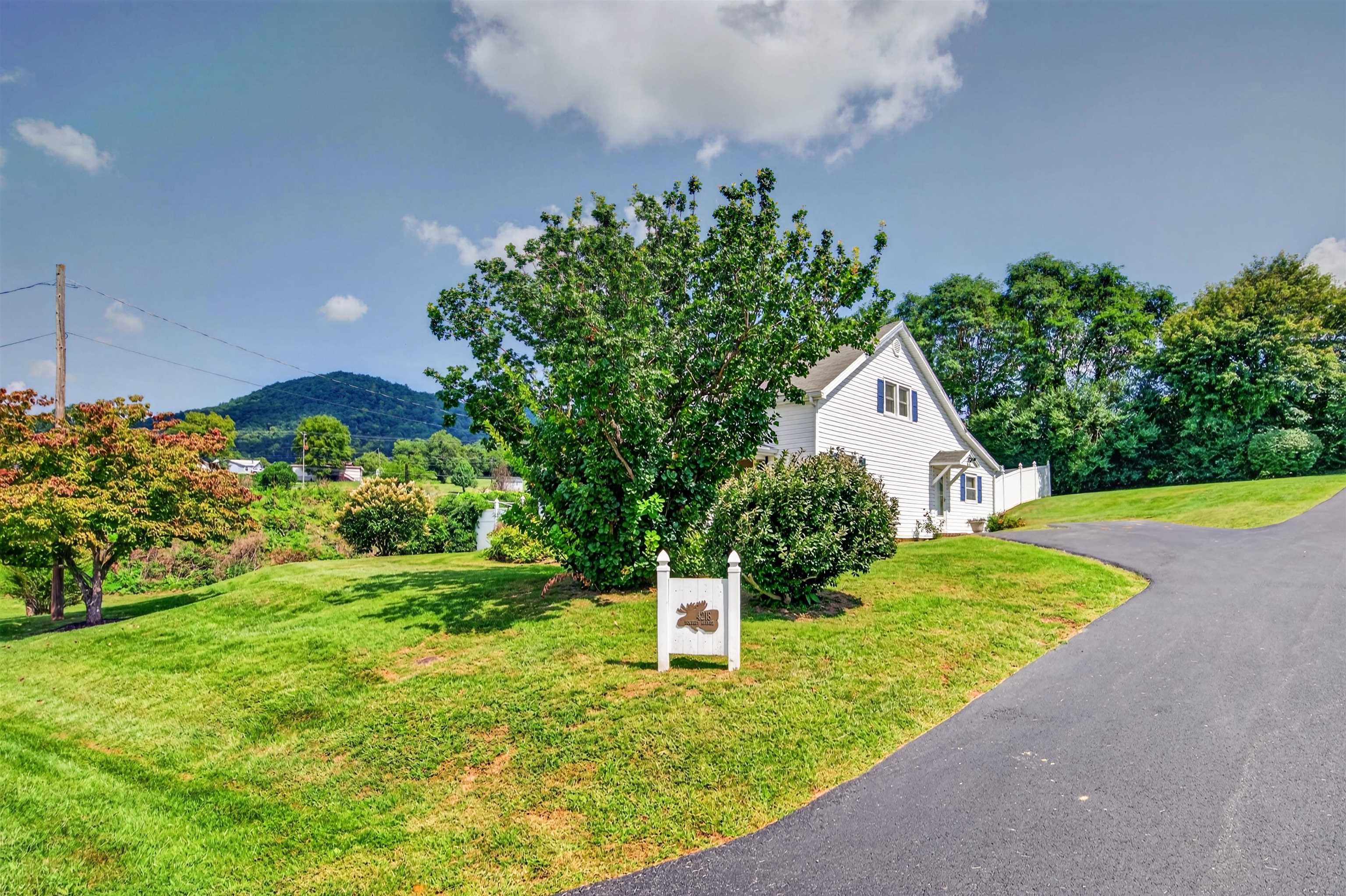 4218 Holbert Avenue Draper VA 24324