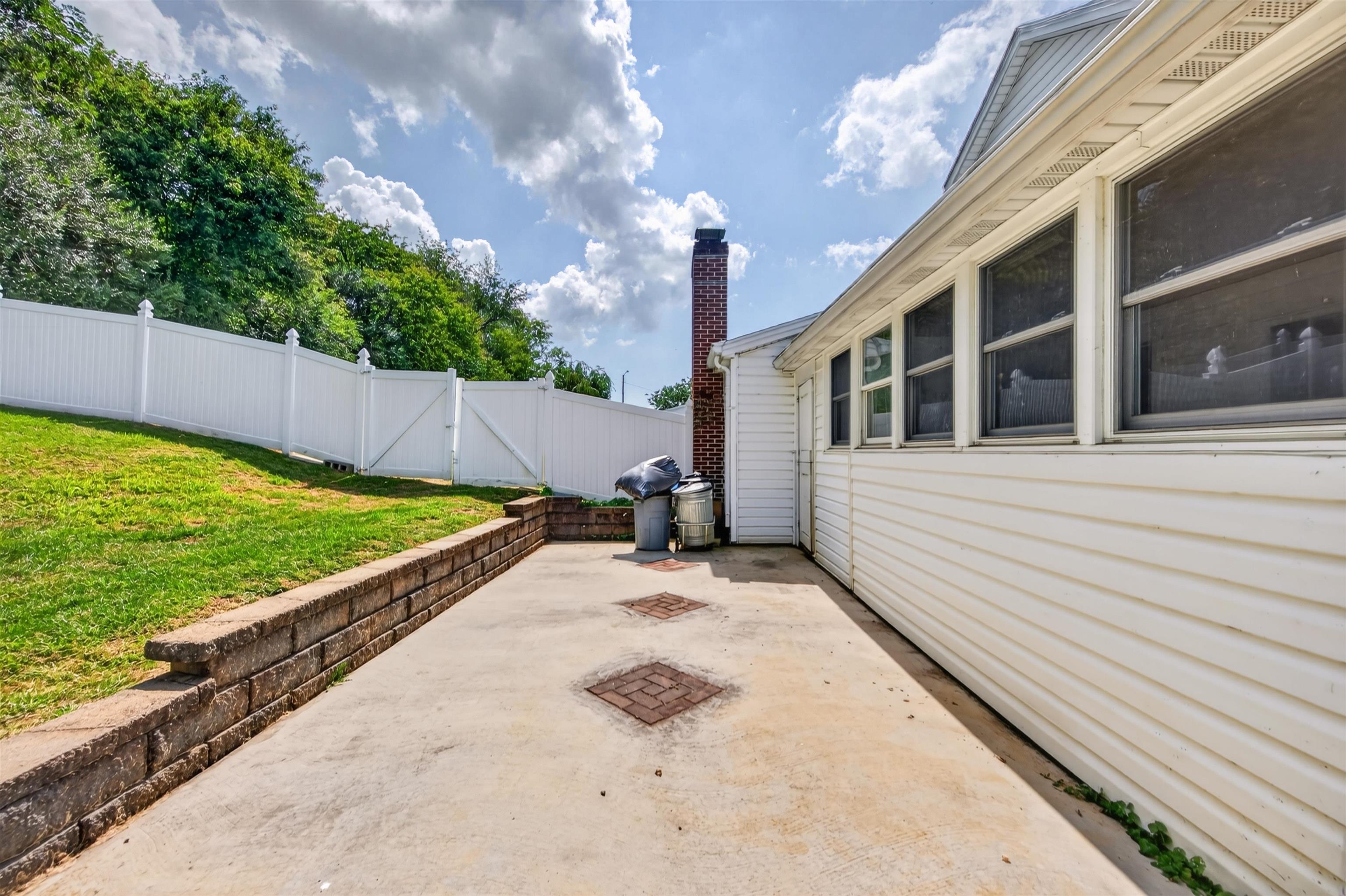 4218 Holbert Avenue Draper VA 24324