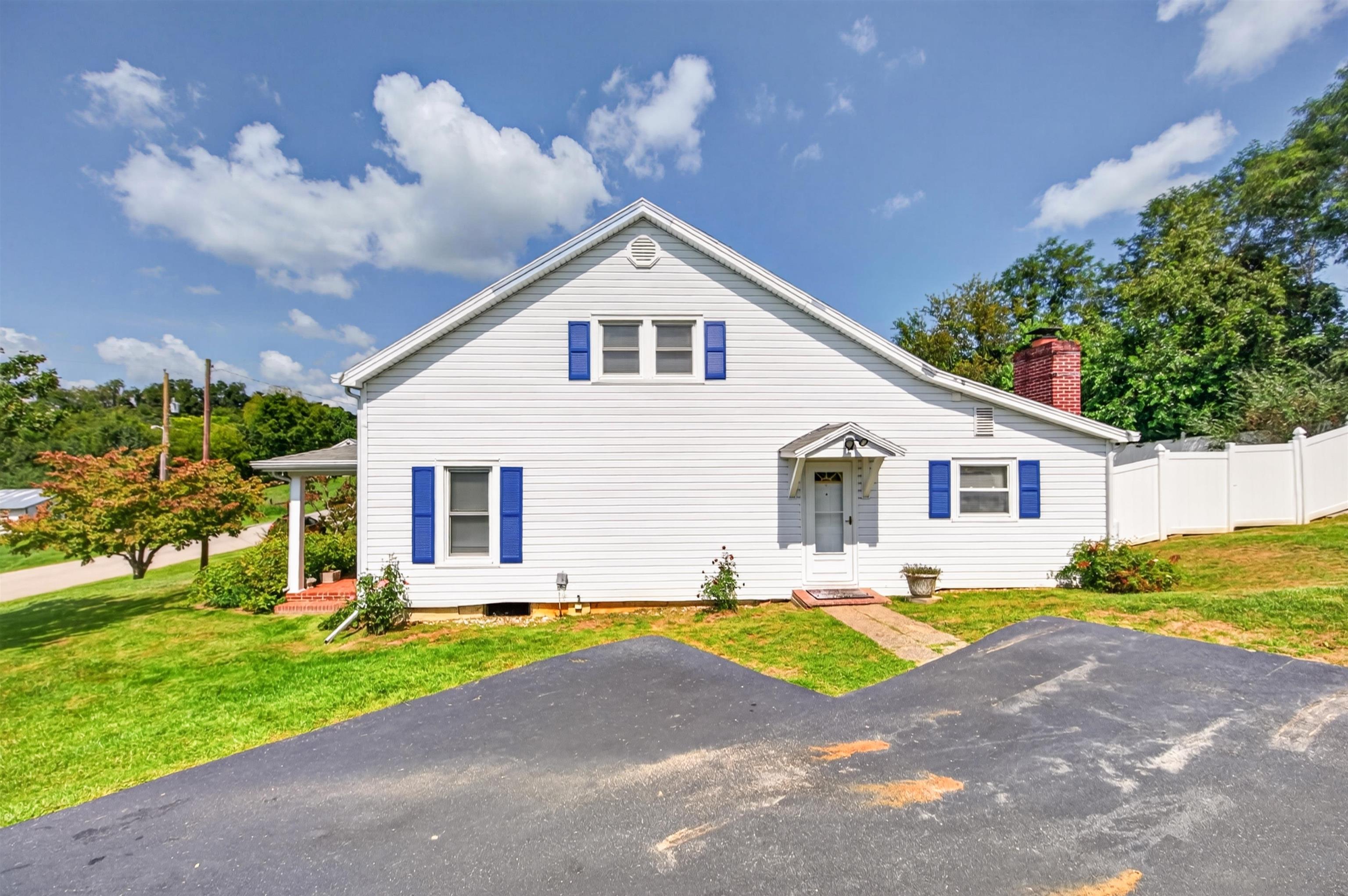 4218 Holbert Avenue Draper VA 24324