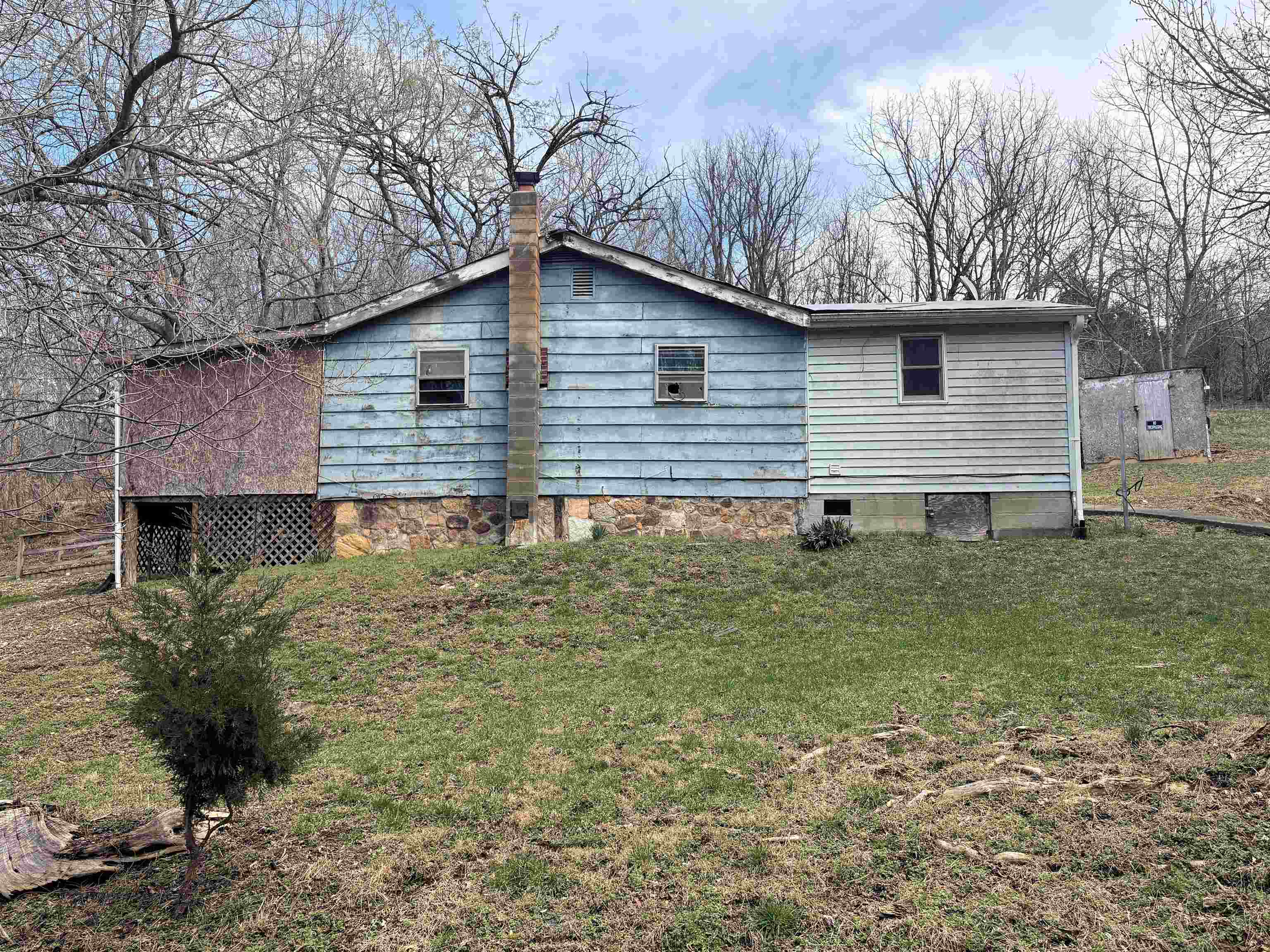 263 Hopkins Road Pearisburg VA 24134