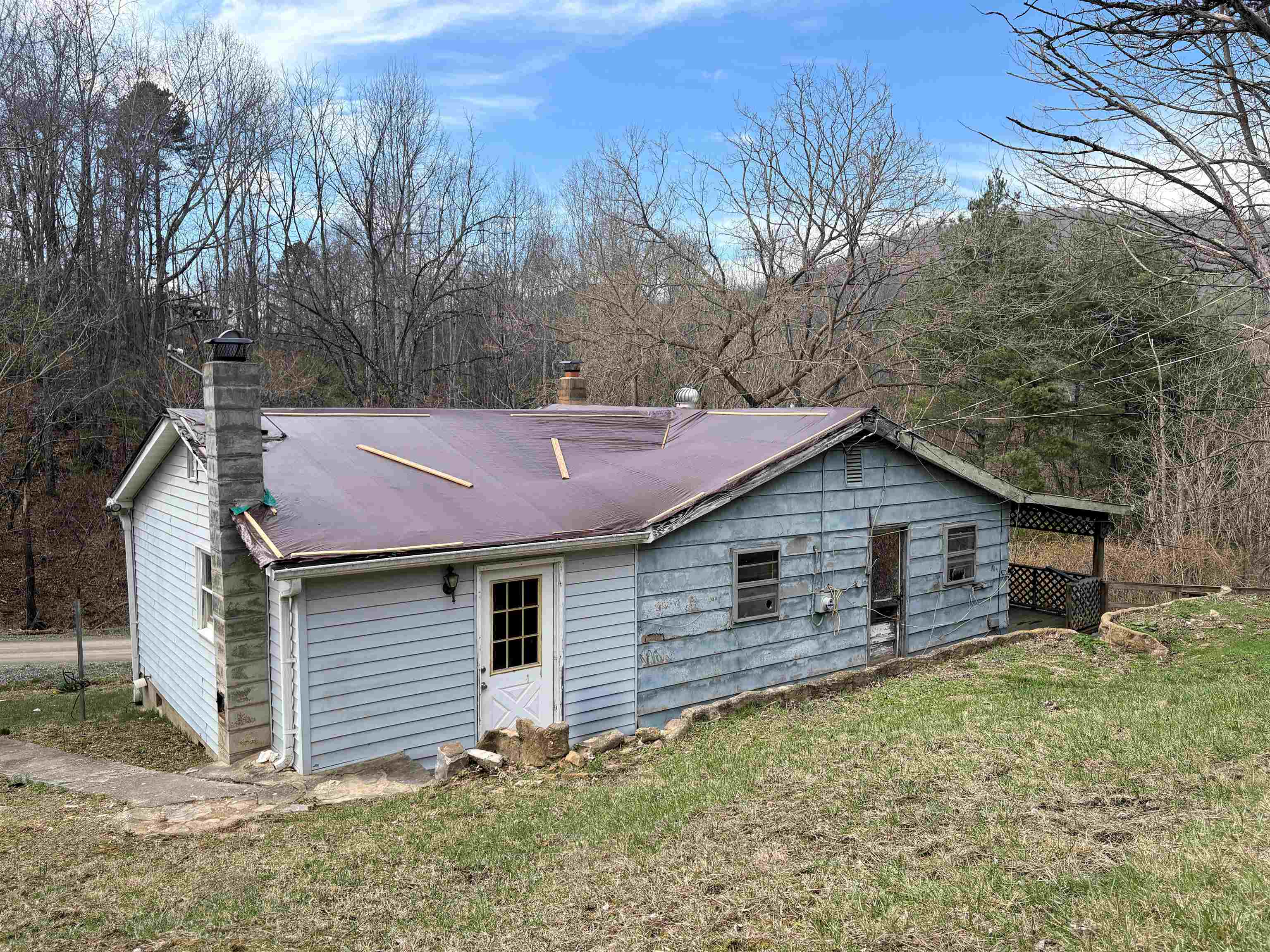 263 Hopkins Road Pearisburg VA 24134