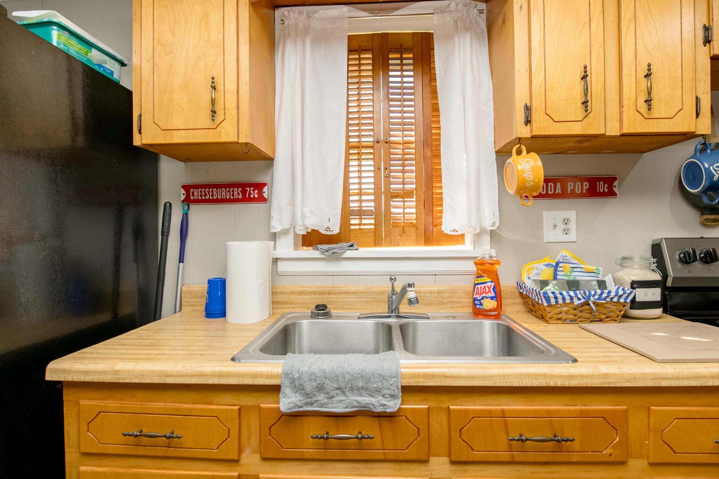 437 Armory Road Galax VA 24333